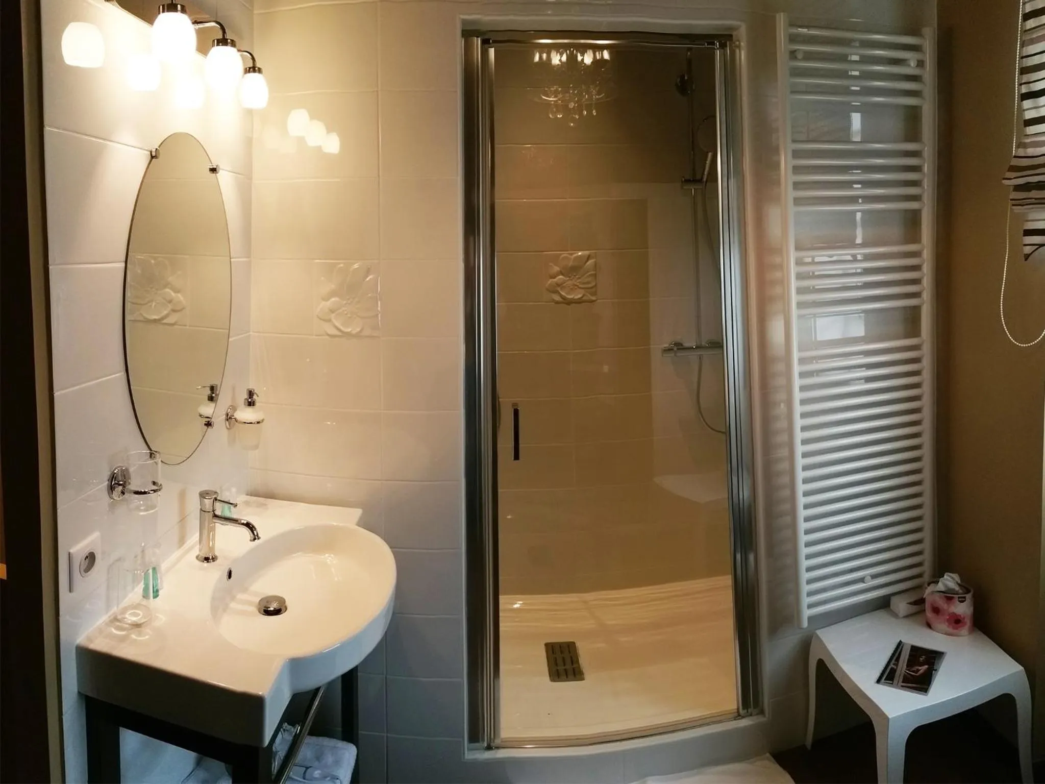 Shower in La Sauternaise, luxury Boutique B&B