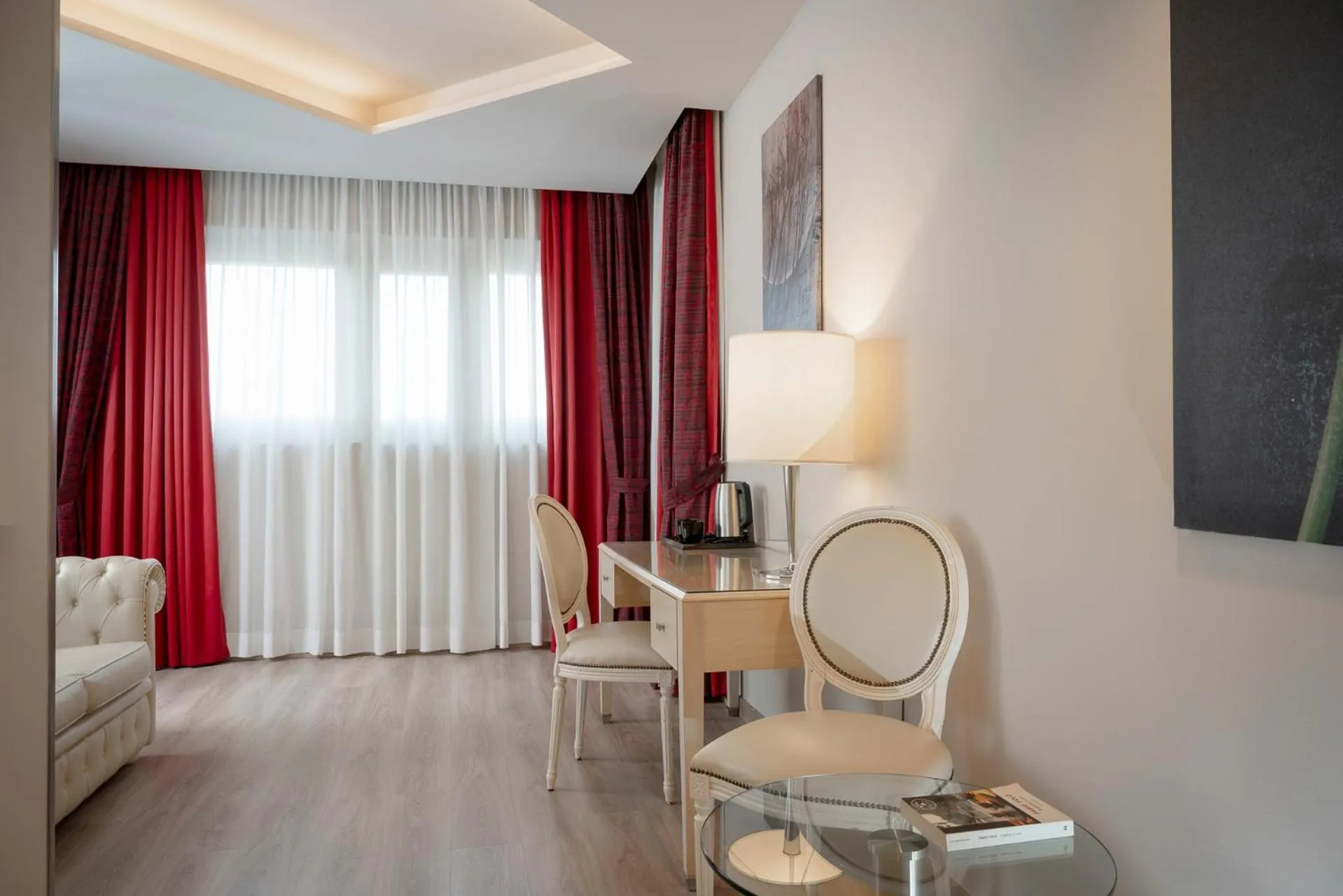 Seating area in Just Hotel Lomazzo Fiera