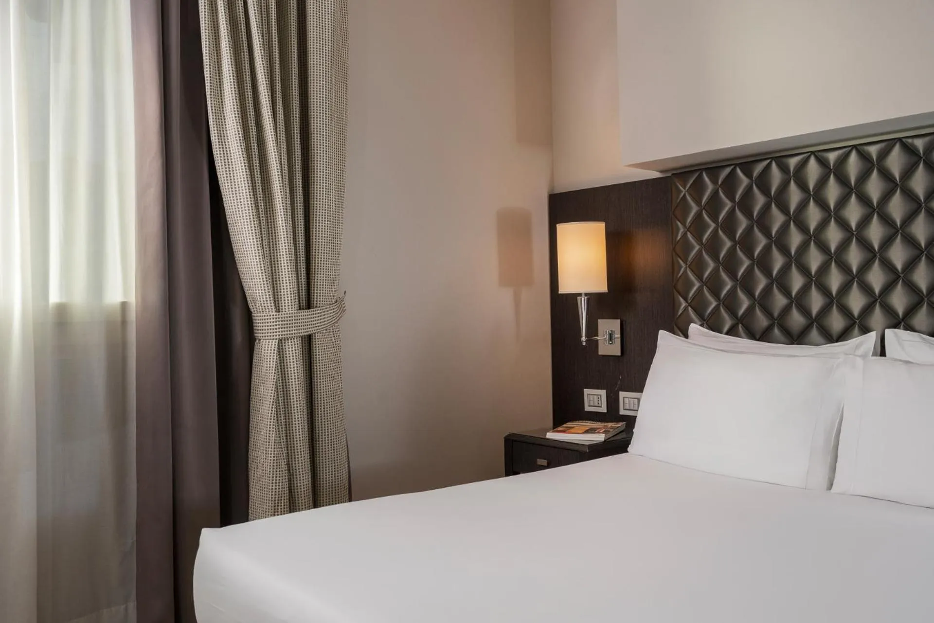 Bed in Just Hotel Lomazzo Fiera