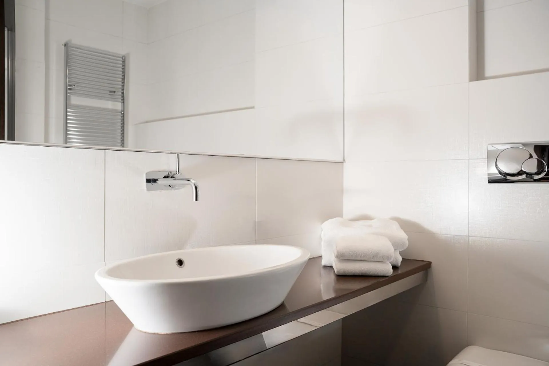 Bathroom in Just Hotel Lomazzo Fiera