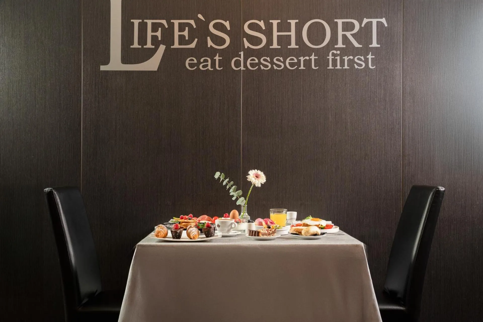 Food and drinks in Just Hotel Lomazzo Fiera