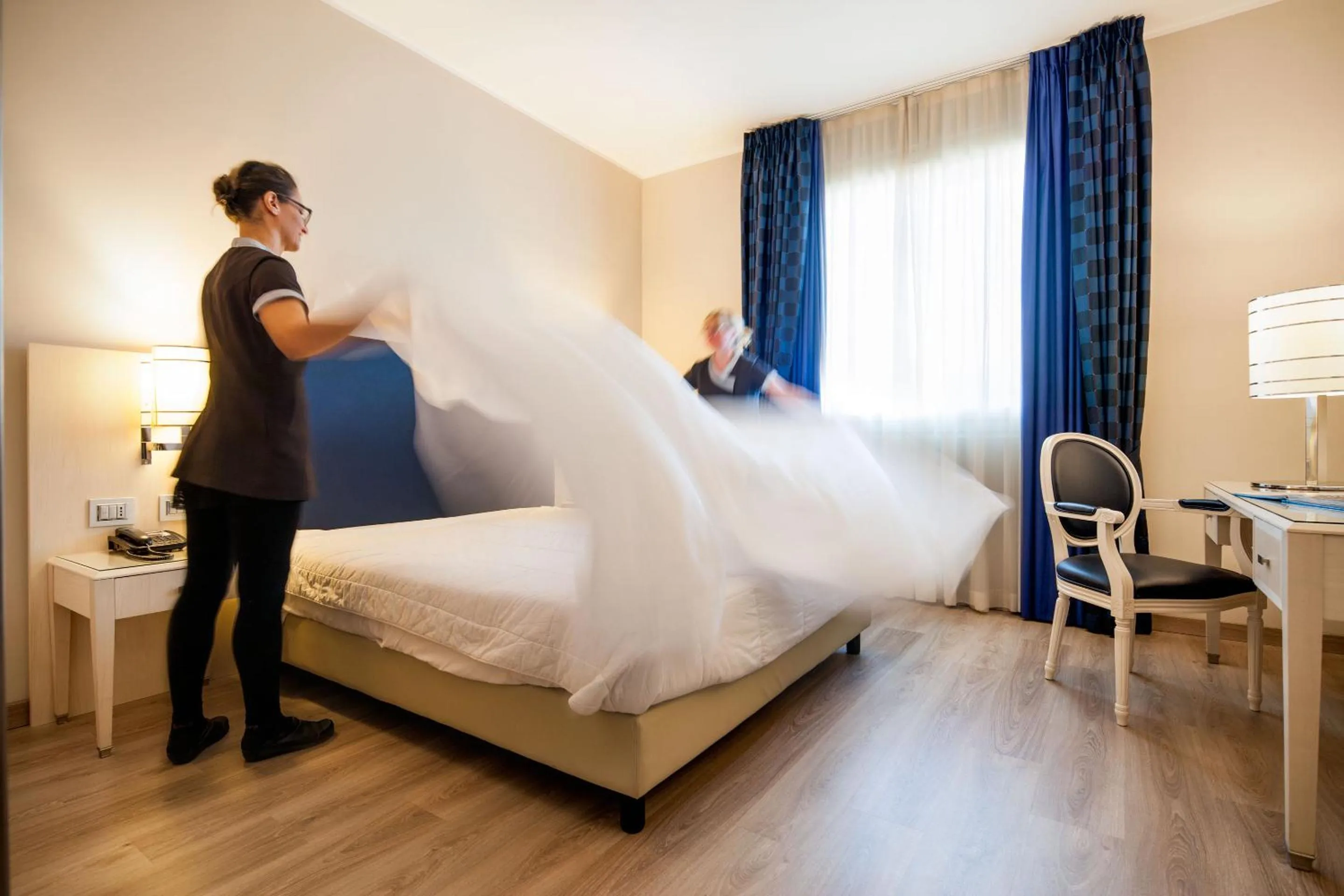 Staff, Bed in Just Hotel Lomazzo Fiera