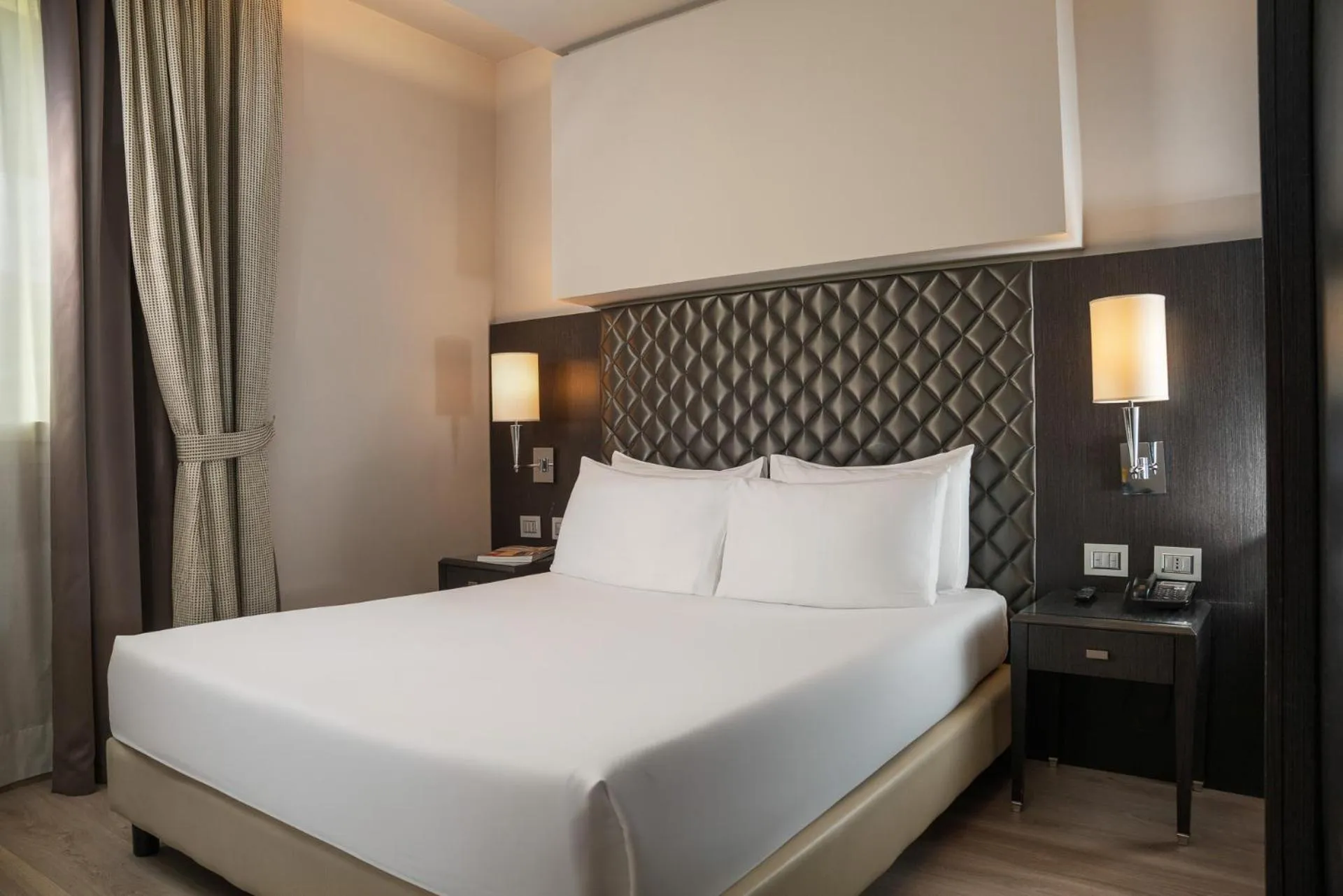 Bed in Just Hotel Lomazzo Fiera