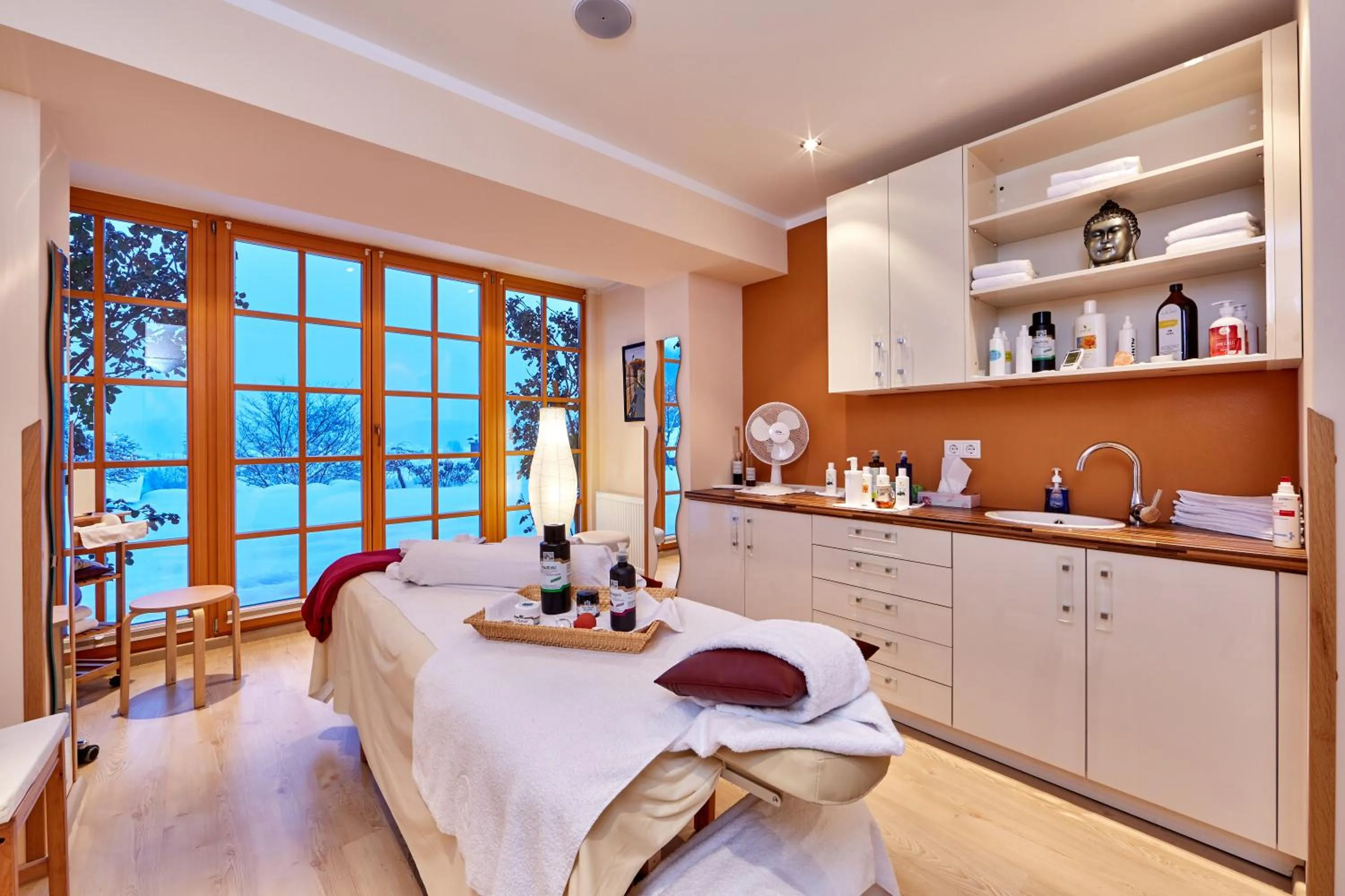 Spa and wellness centre/facilities, Bed in Romantik Alpenhotel Waxenstein