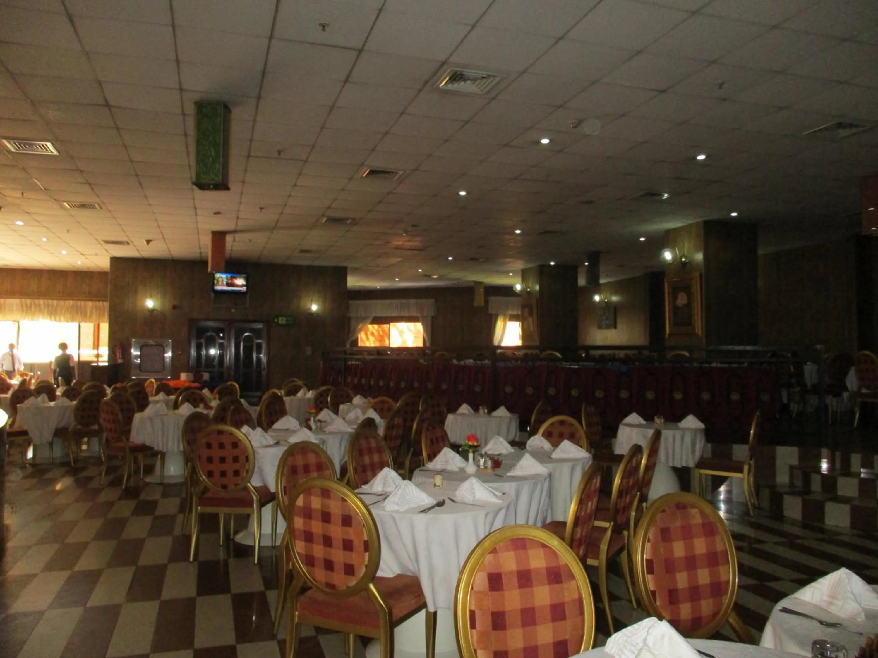Restaurant/places to eat in Imperial Royale Hotel