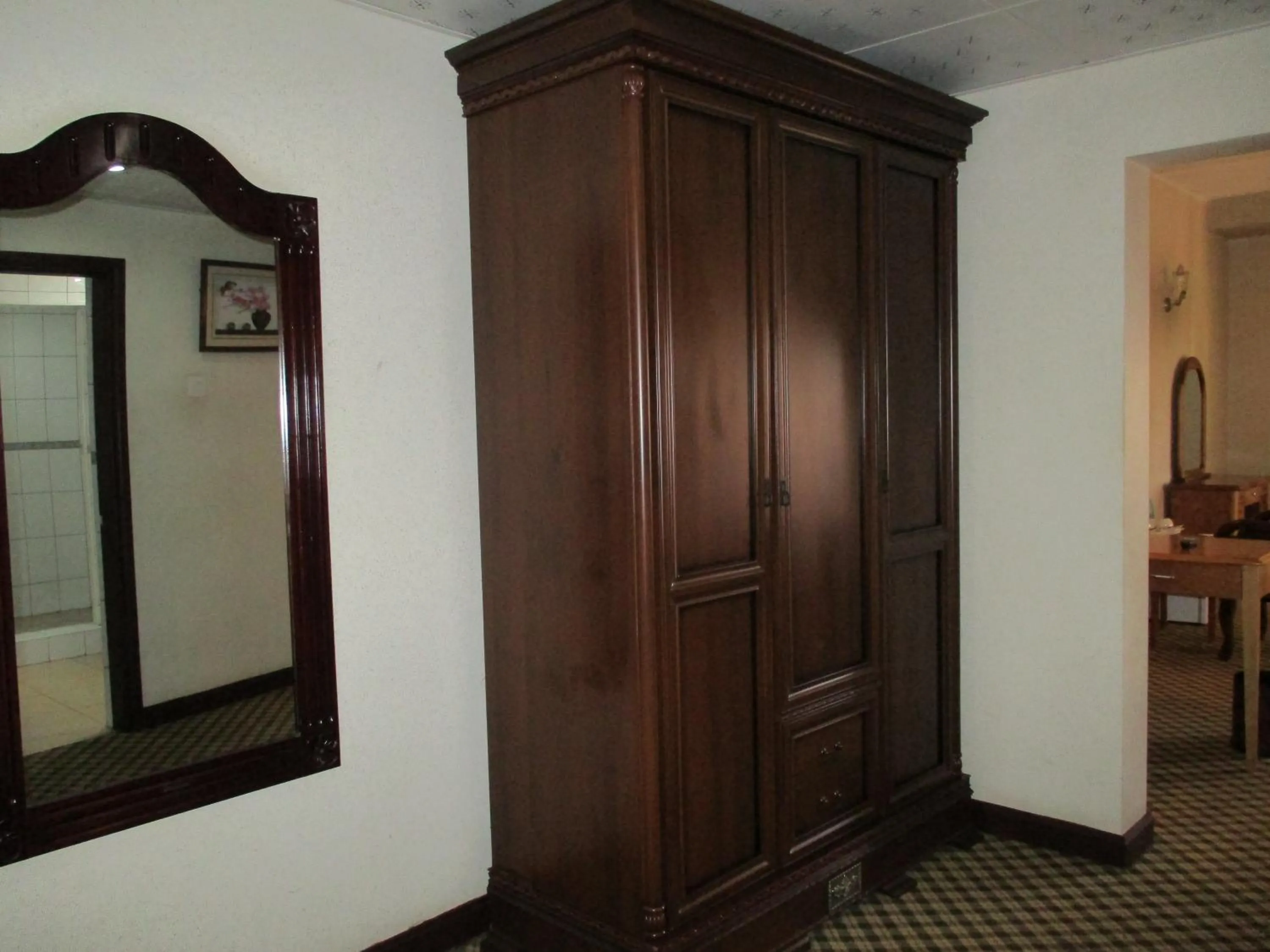 Decorative detail in Imperial Royale Hotel