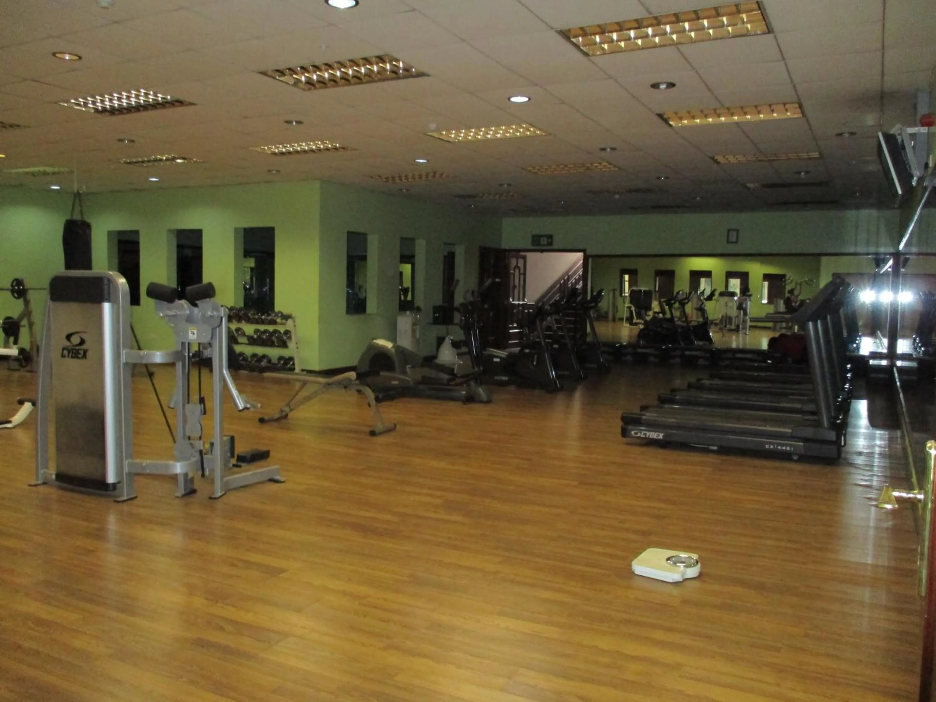 Fitness centre/facilities in Imperial Royale Hotel
