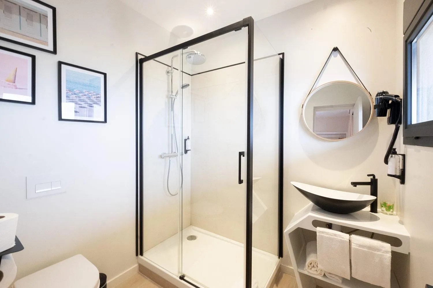 Bathroom in Hôtel de la Plage