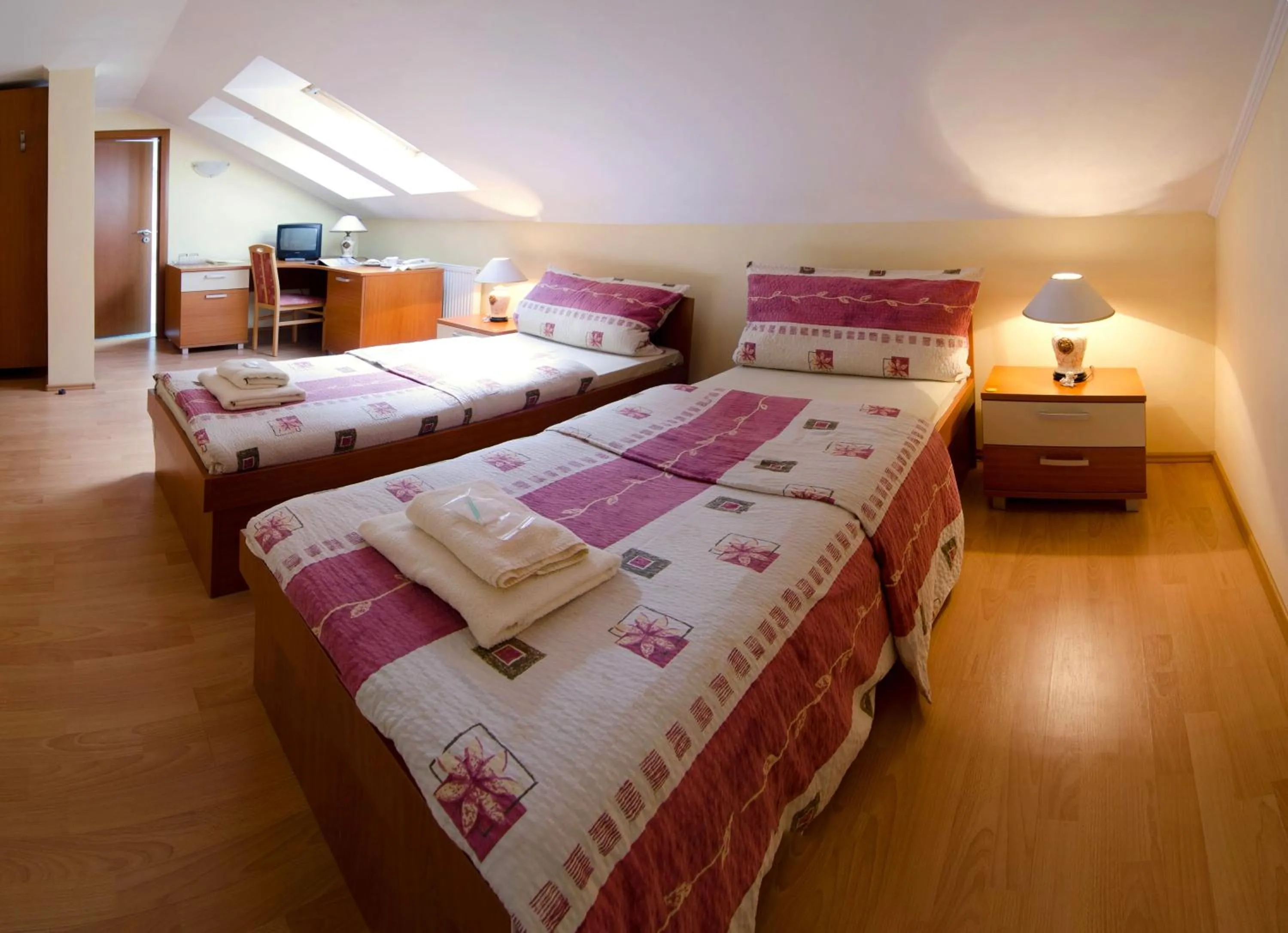 Day, Bed in The Rooms by Dalia