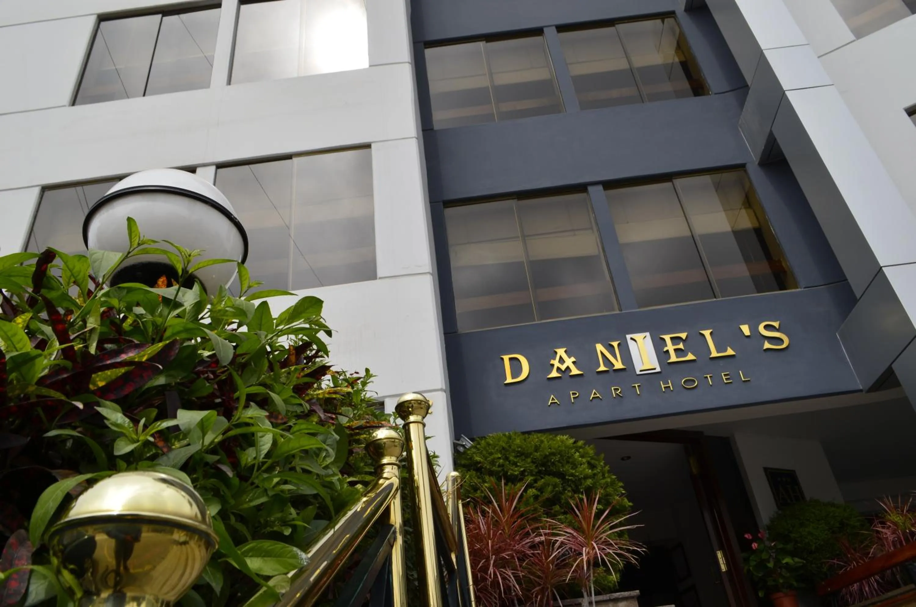 Facade/entrance in Daniel's Apart Hotel
