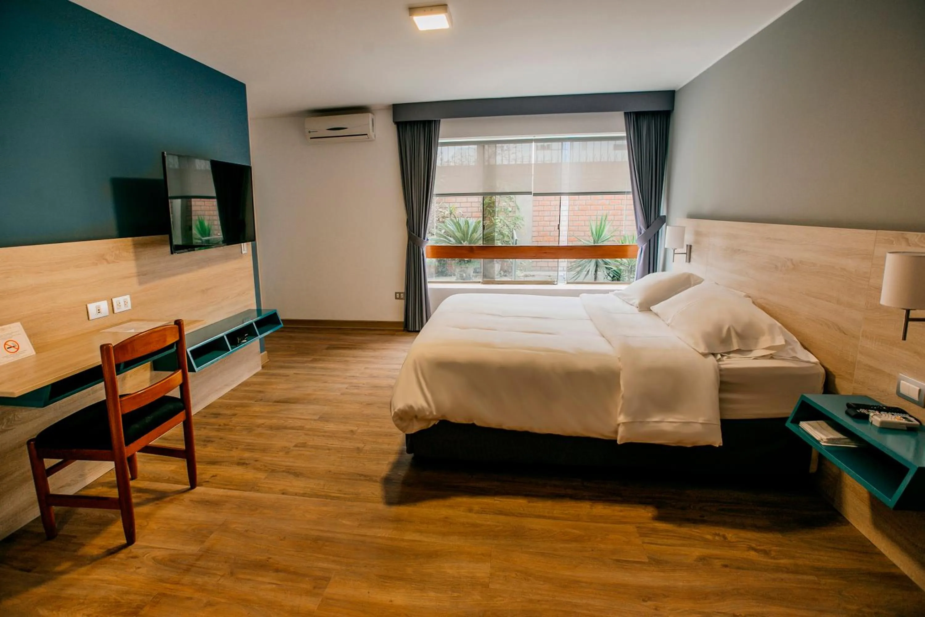 Bedroom, Bed in Daniel's Apart Hotel