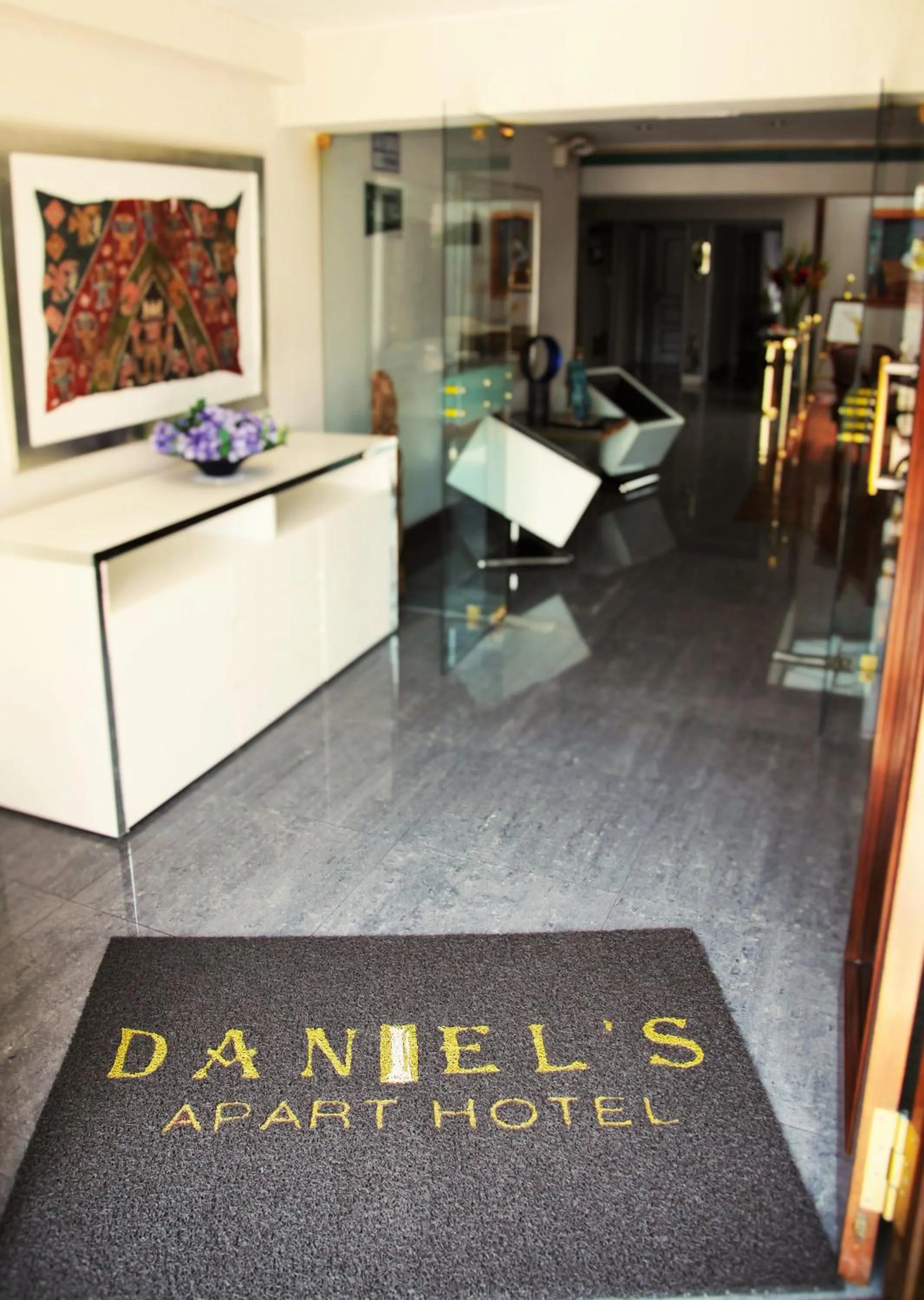 Facade/entrance in Daniel's Apart Hotel