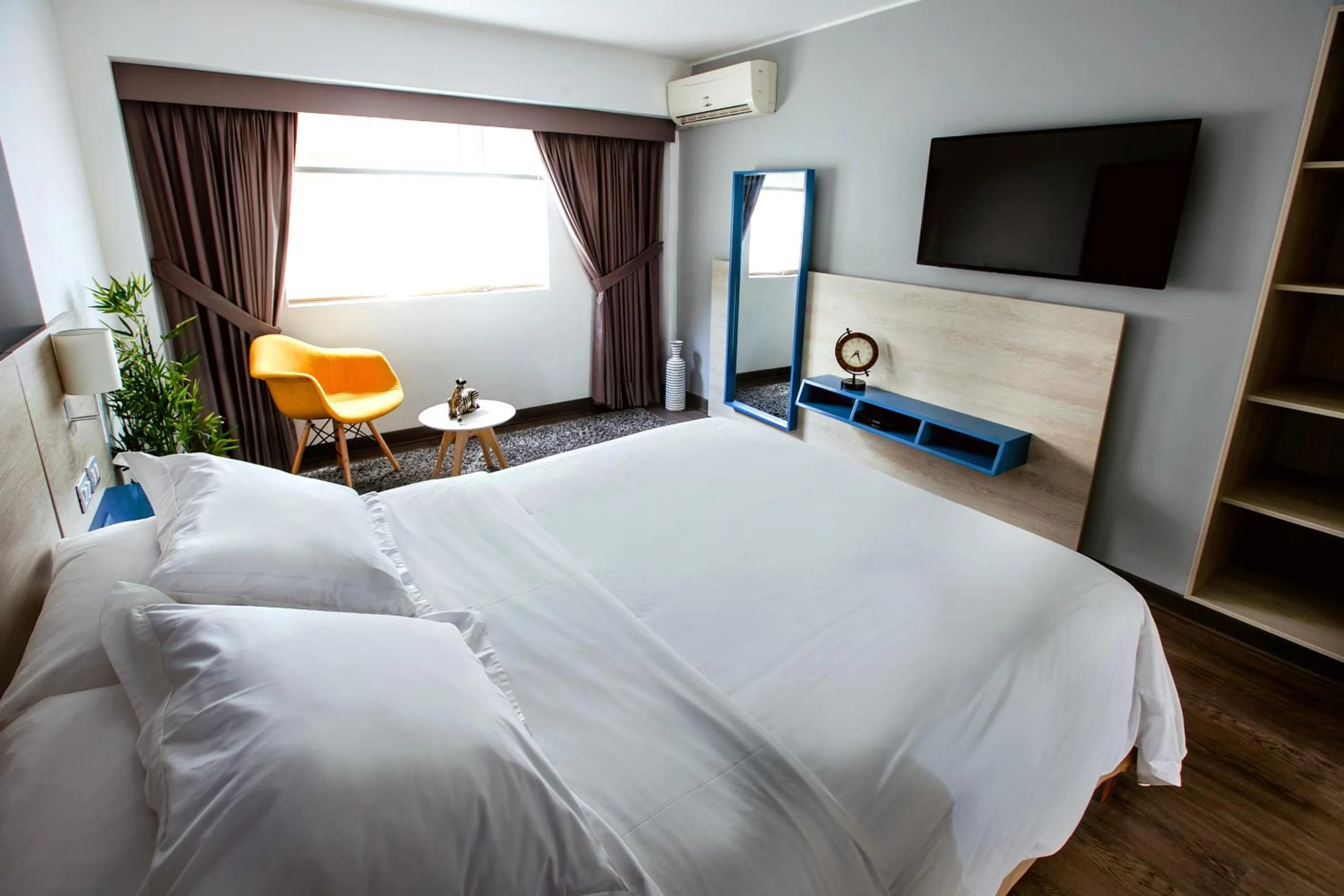 Bedroom, Bed in Daniel's Apart Hotel