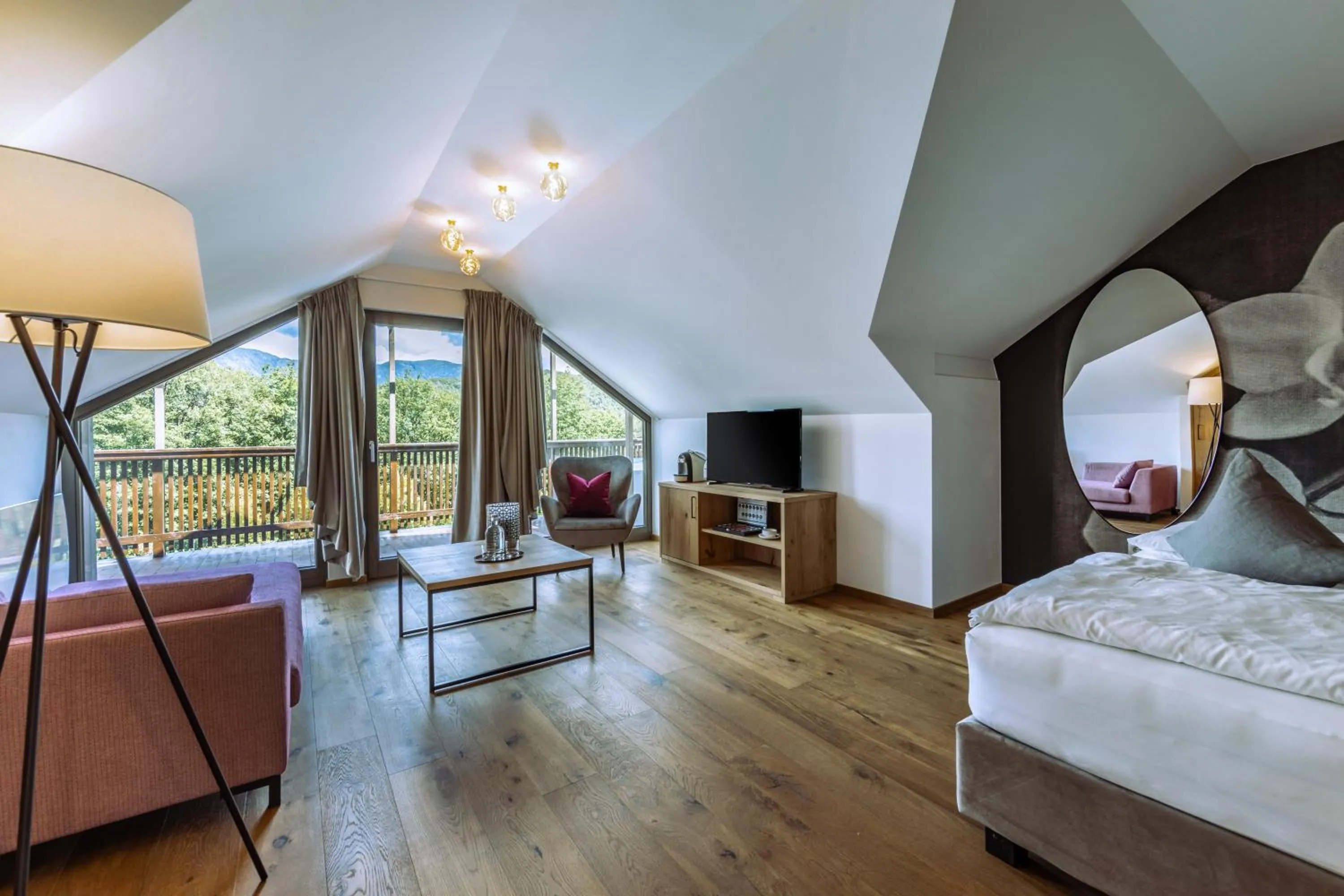 Photo of the whole room, Bed in Hotel Ansitz Rungghof