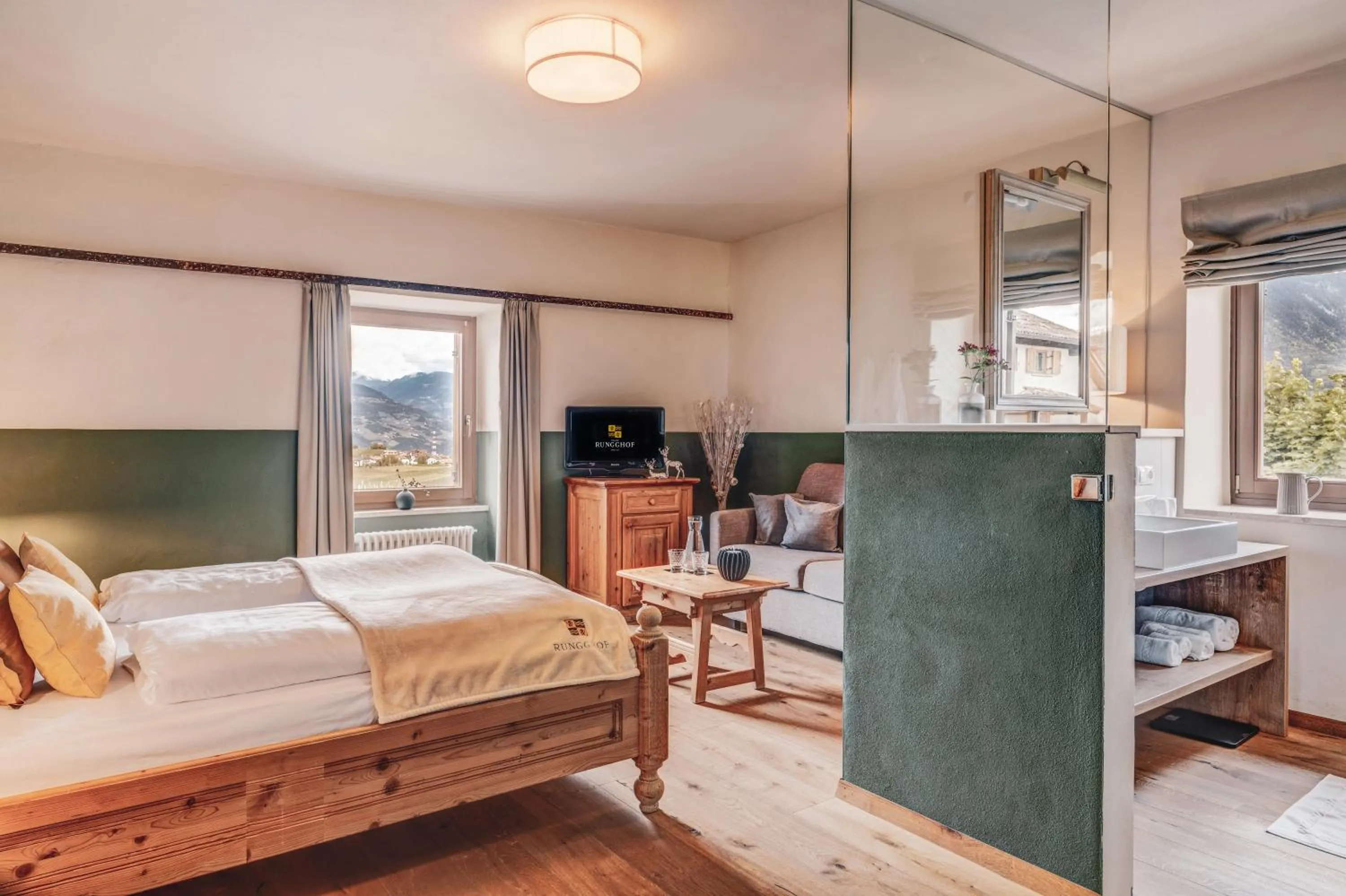 Staff, Bed in Hotel Ansitz Rungghof