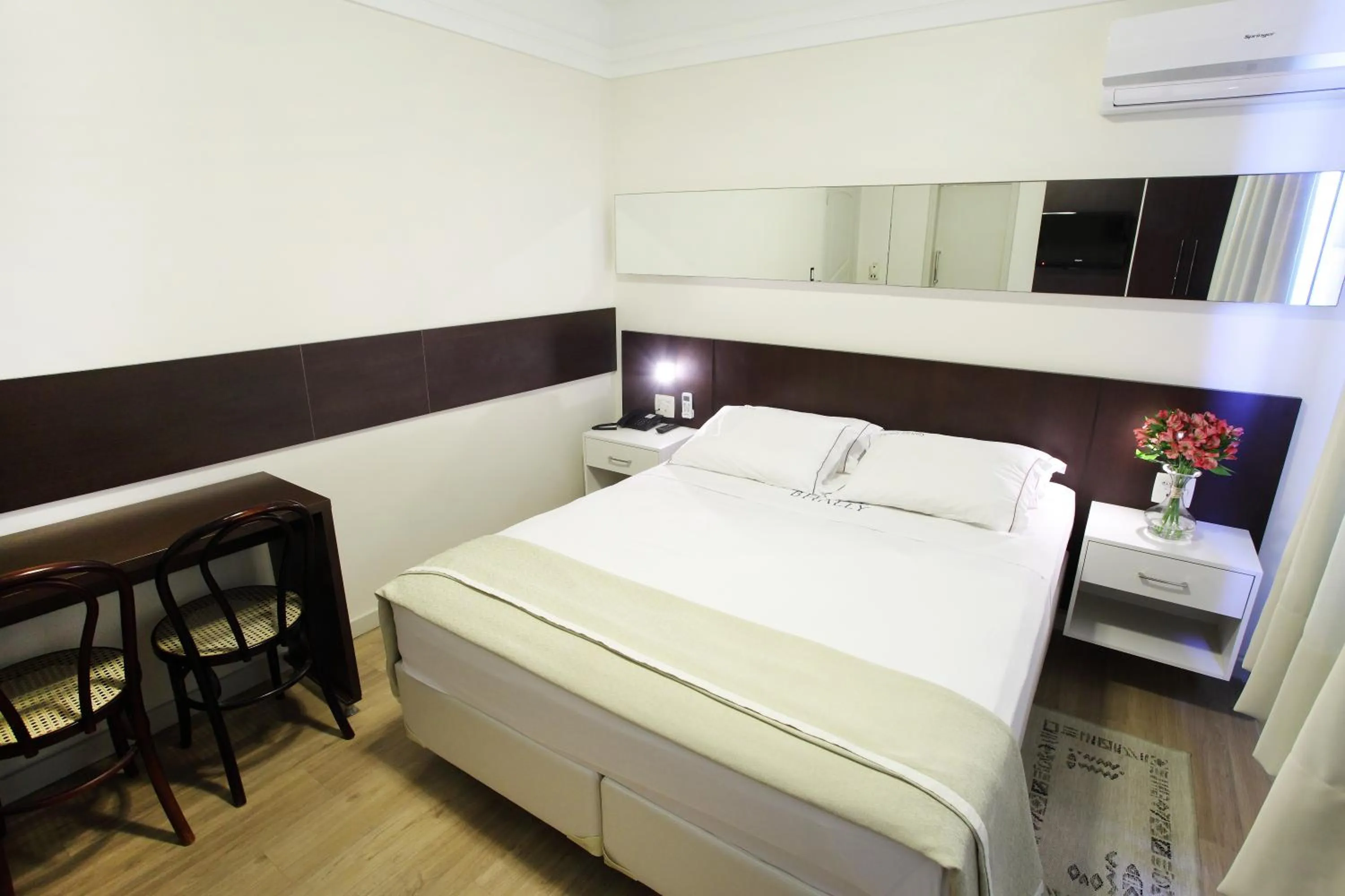 Photo of the whole room, Bed in Hotel Bhally