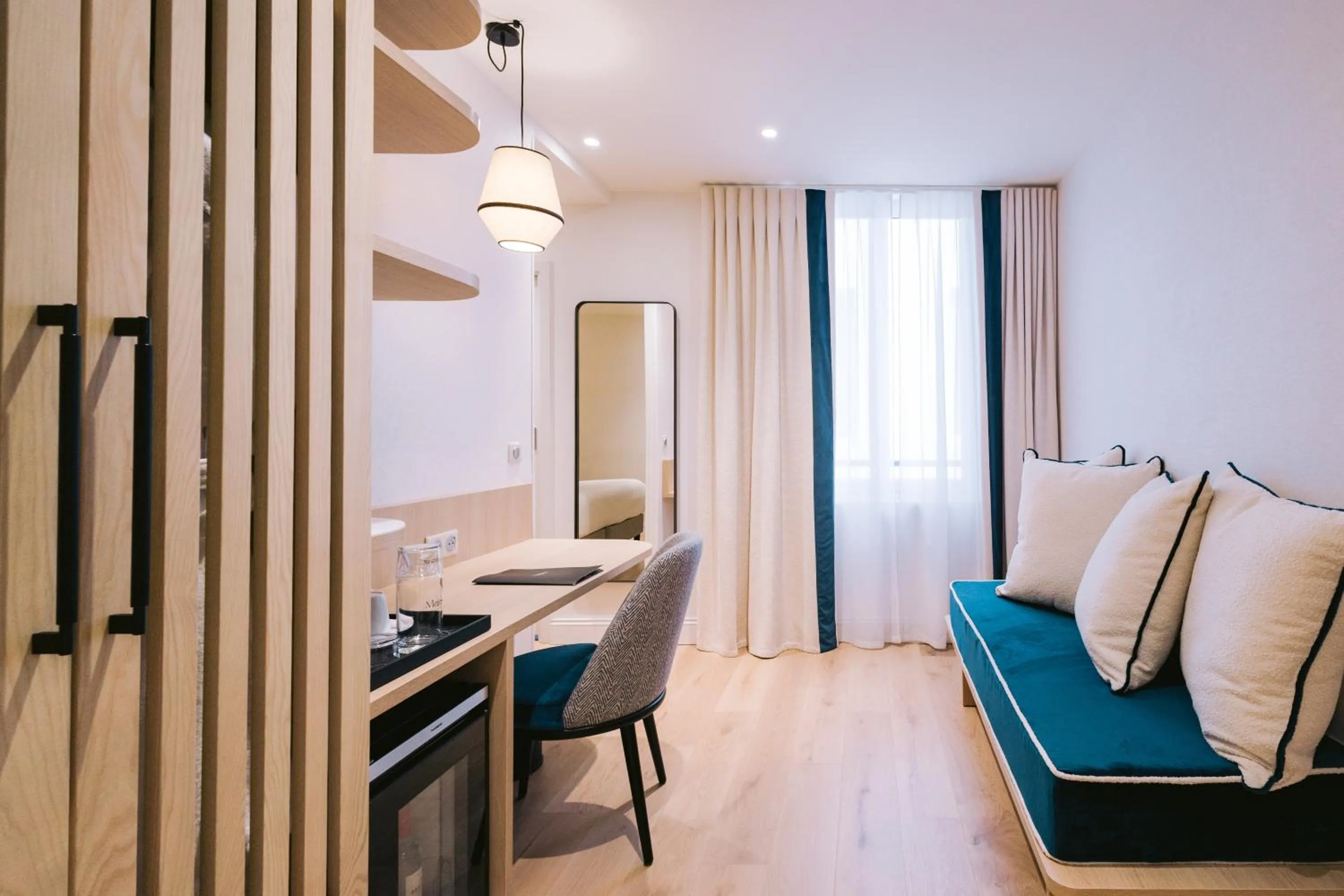 Bedroom in Hôtel Majestic