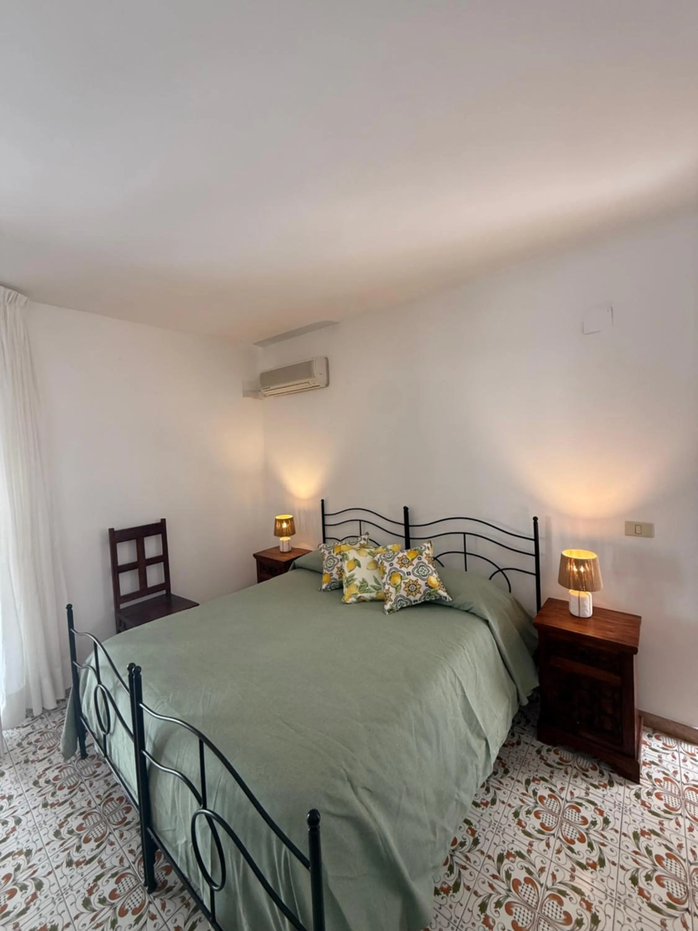 Photo of the whole room, Bed in Hotel Tesoriero