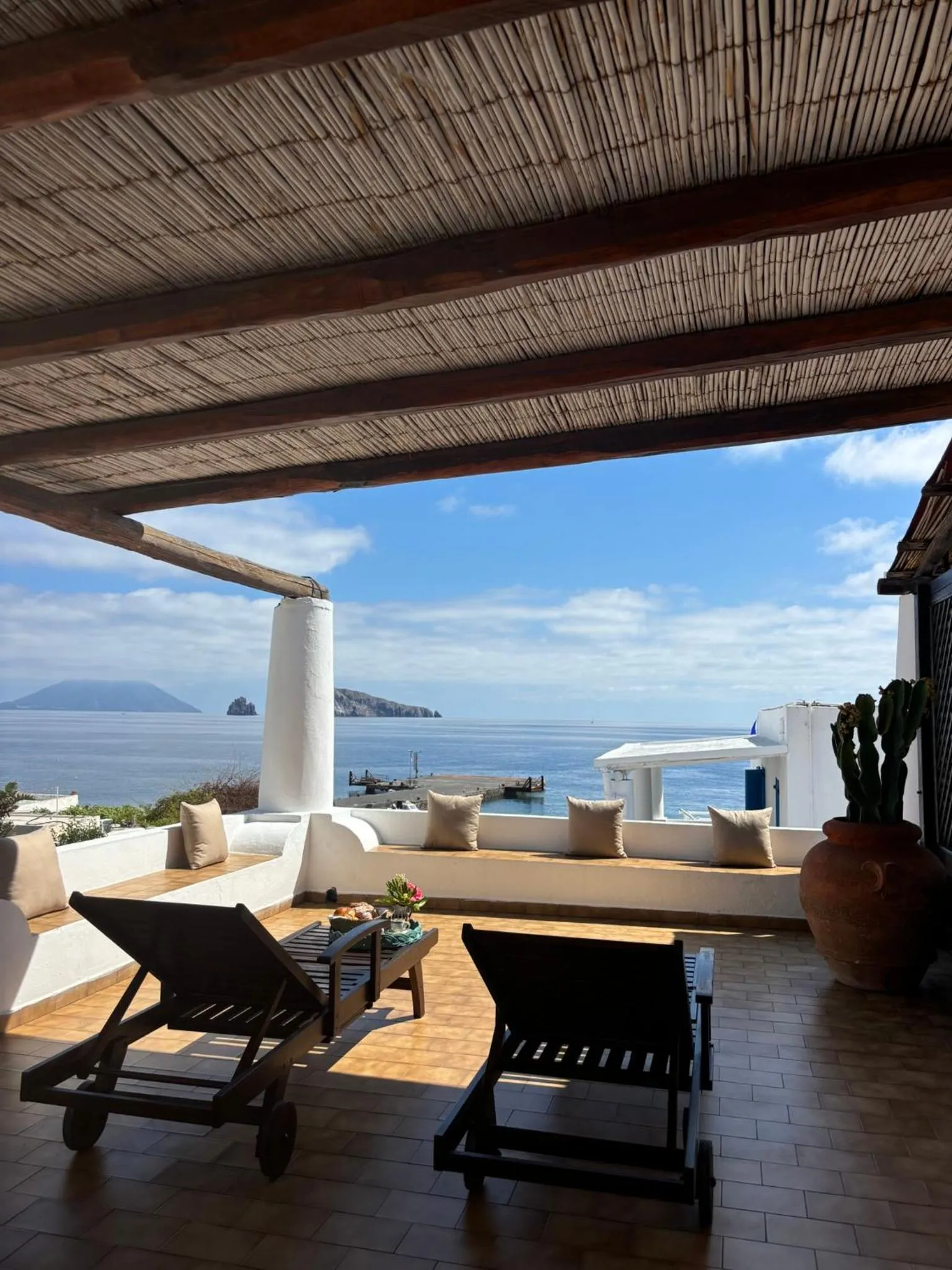 Day in Hotel Tesoriero