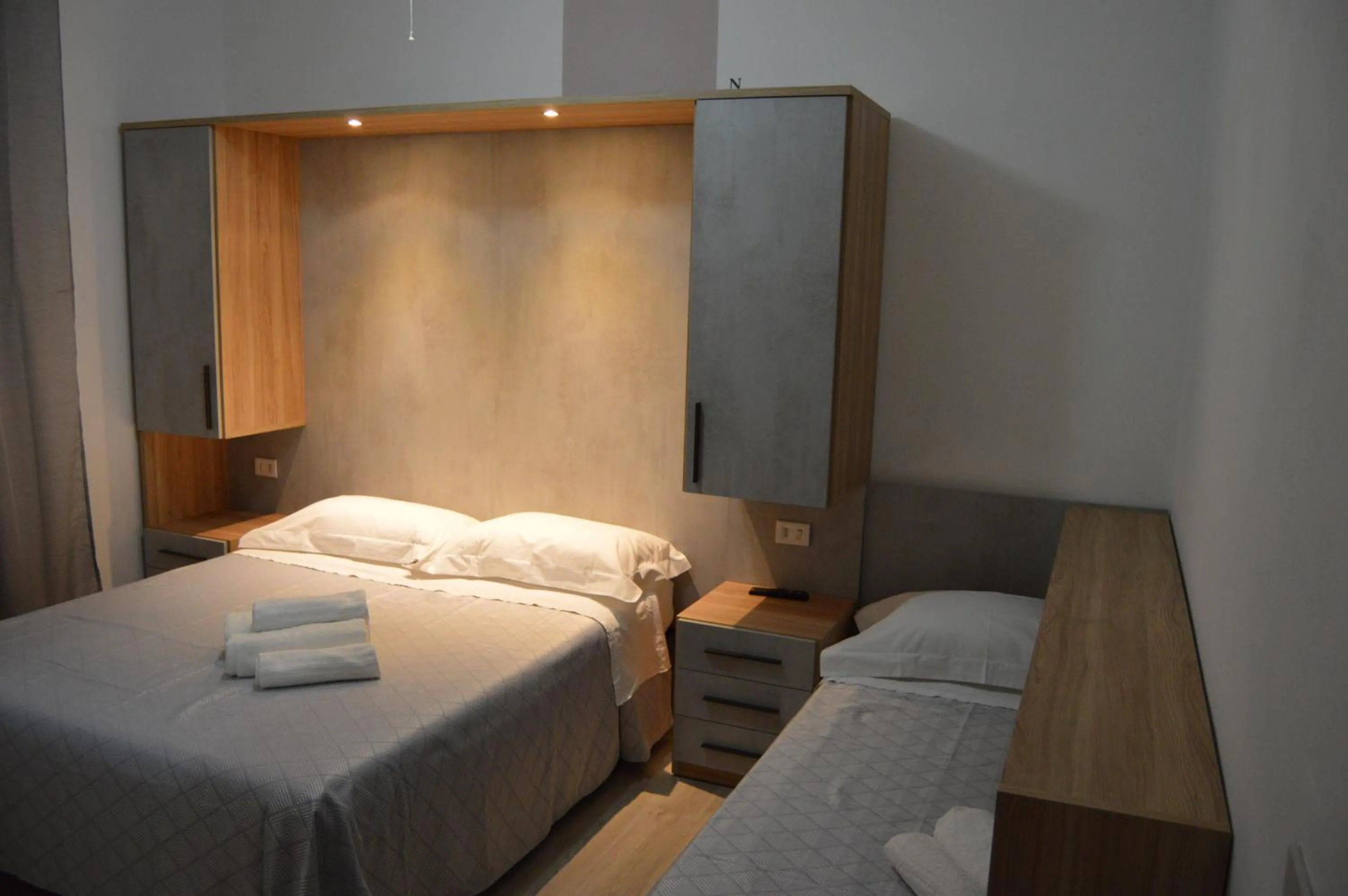Photo of the whole room, Bed in Pensione Rossi