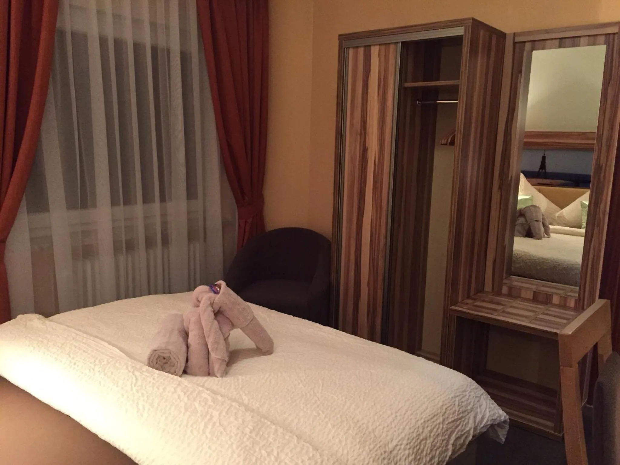 Decorative detail, Bed in Hotel Meereswoge