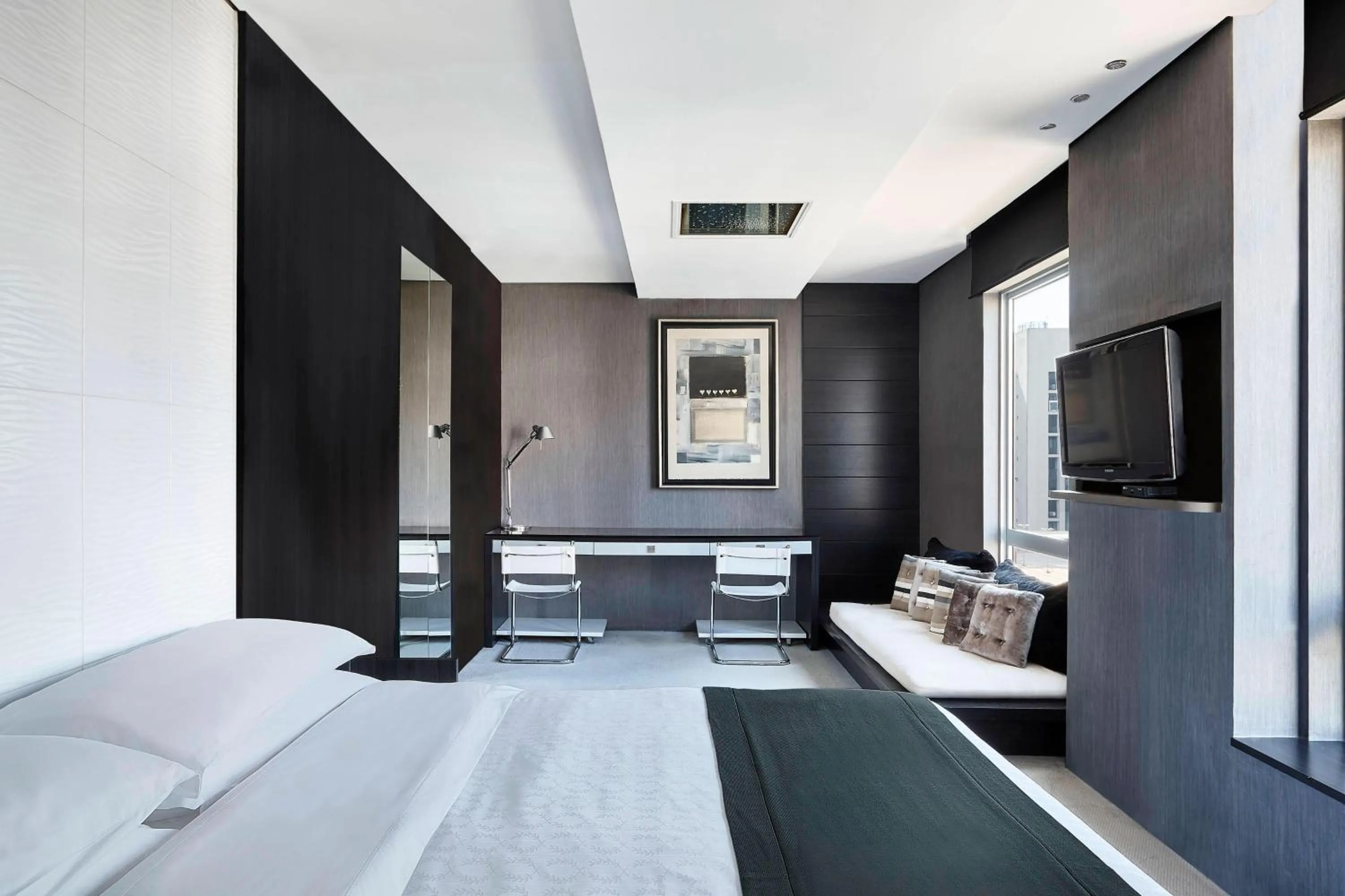 Photo of the whole room, Bed in Sheraton São Paulo WTC Hotel