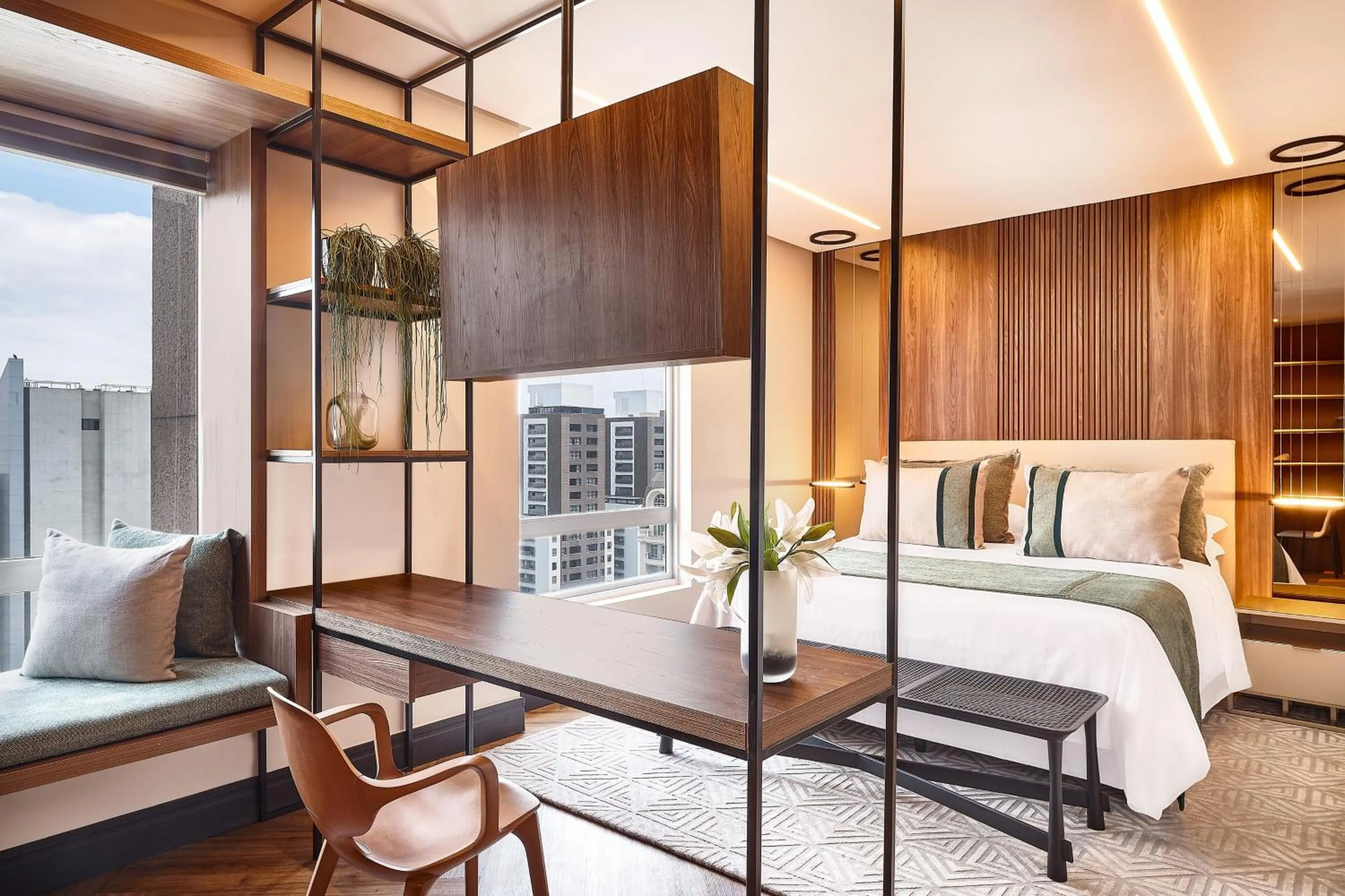 Photo of the whole room, Bed in Sheraton São Paulo WTC Hotel