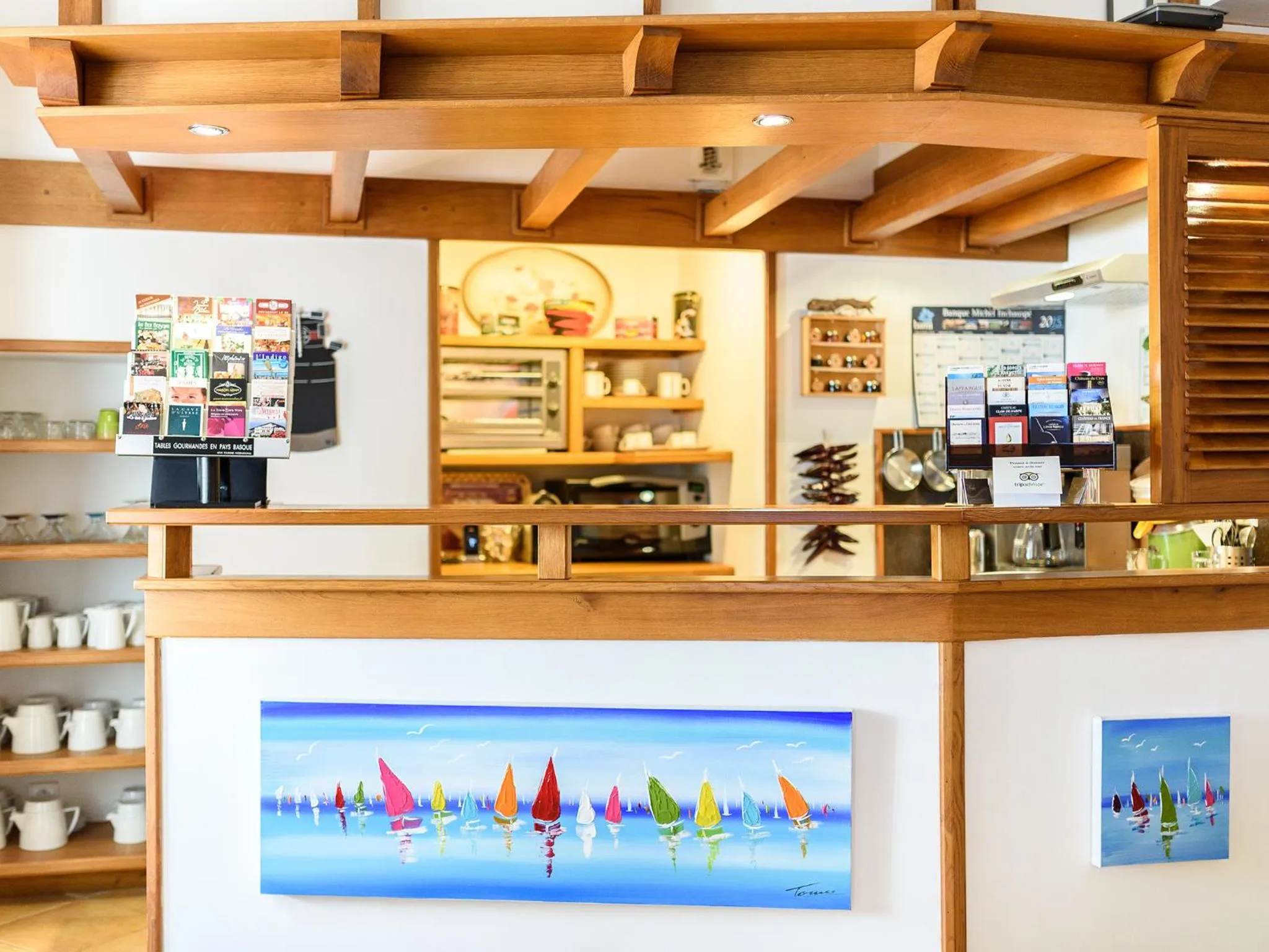 Communal lounge/ TV room in Hotel Les Almadies - Coeur de Ville