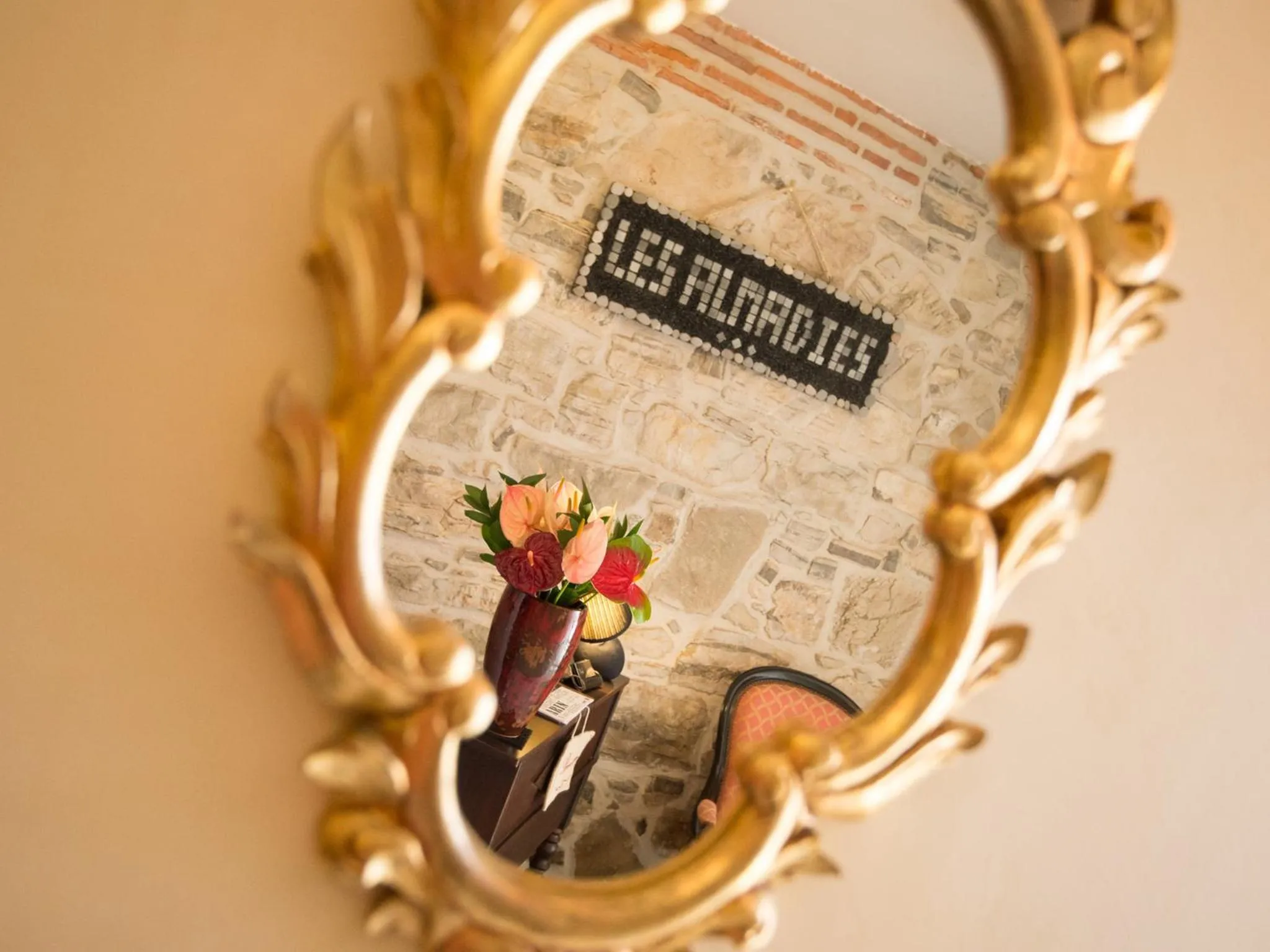 Decorative detail in Hotel Les Almadies - Coeur de Ville