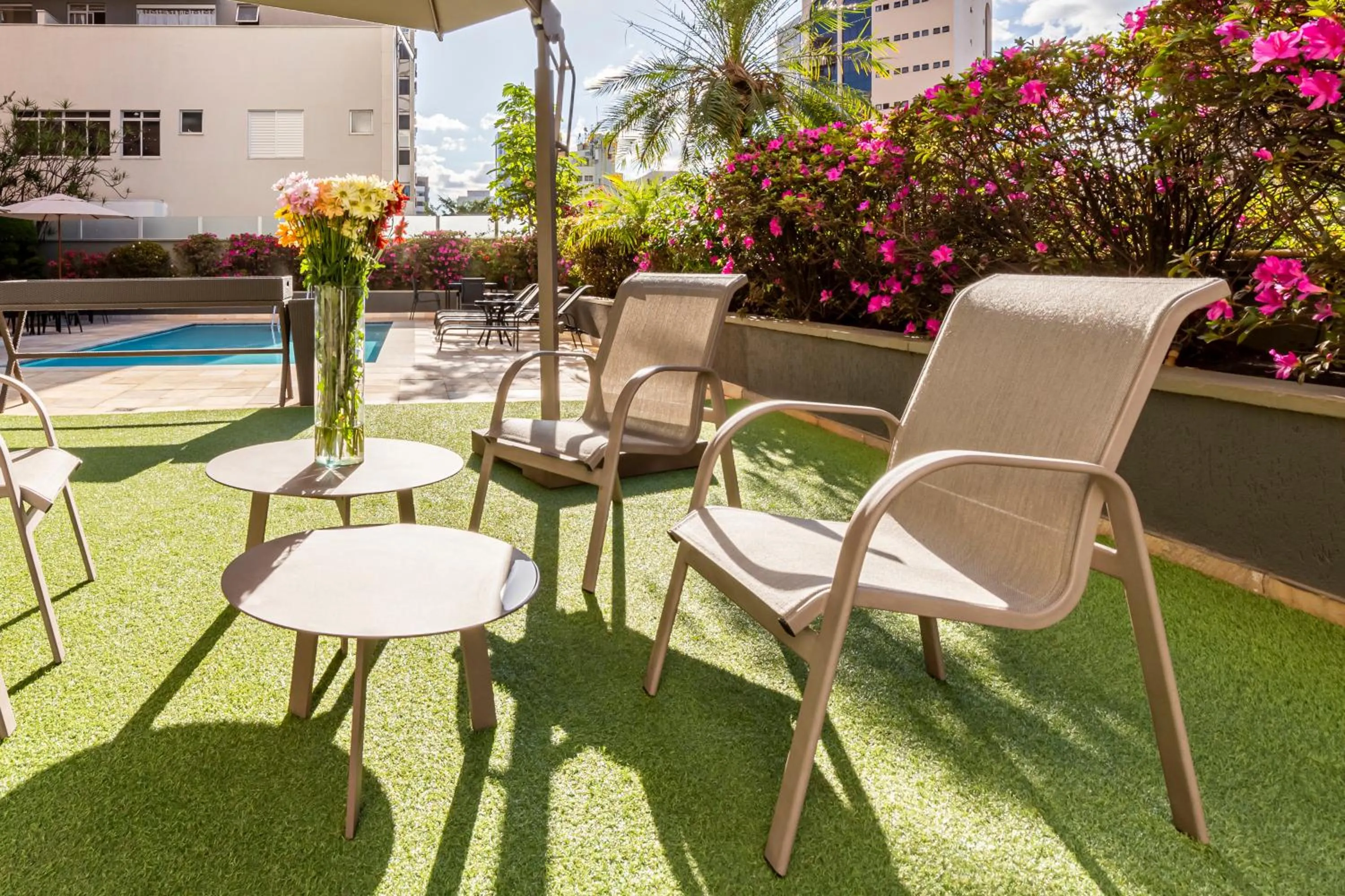 Day in Max Savassi Apart Service