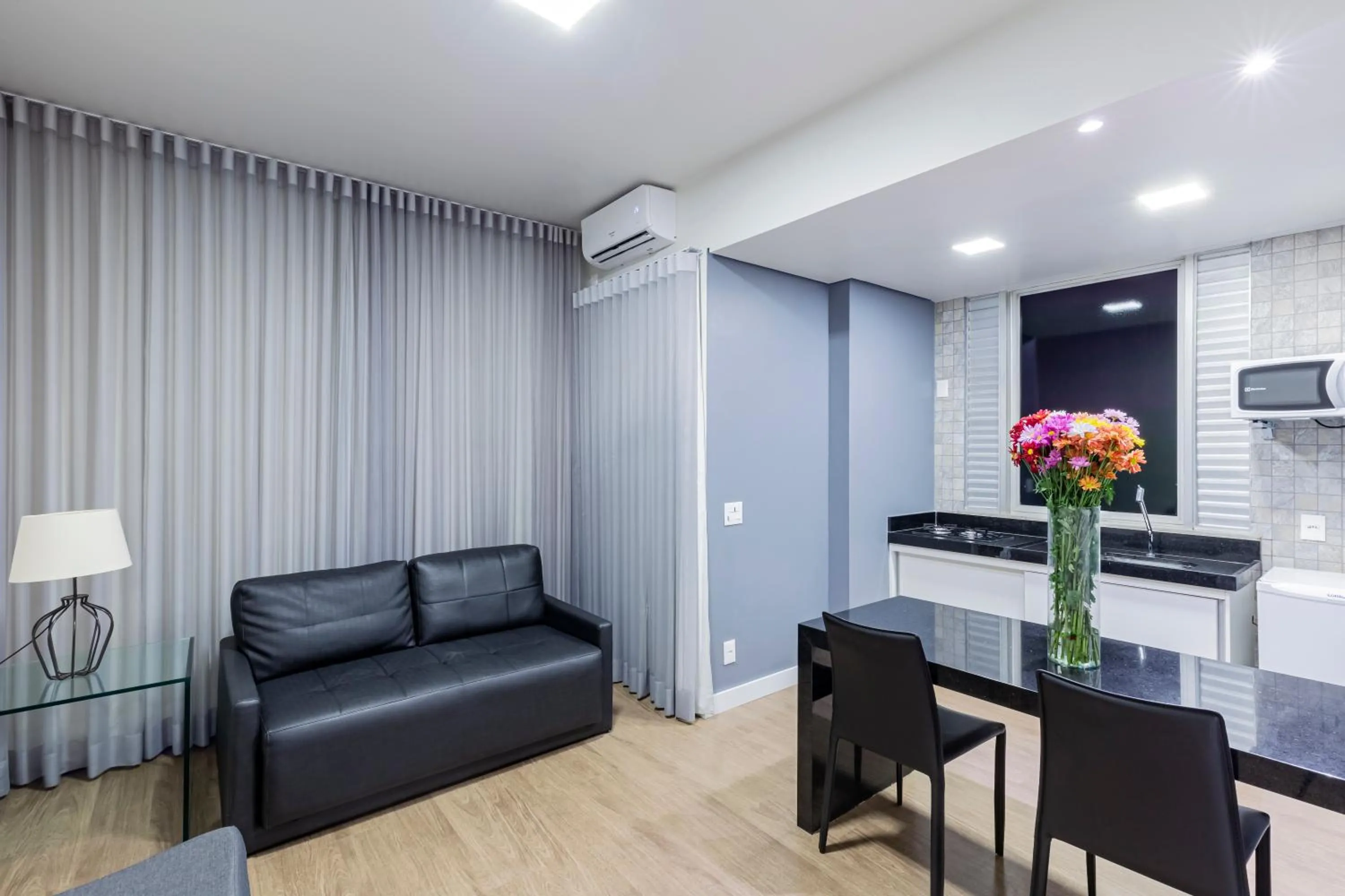 TV and multimedia in Max Savassi Apart Service