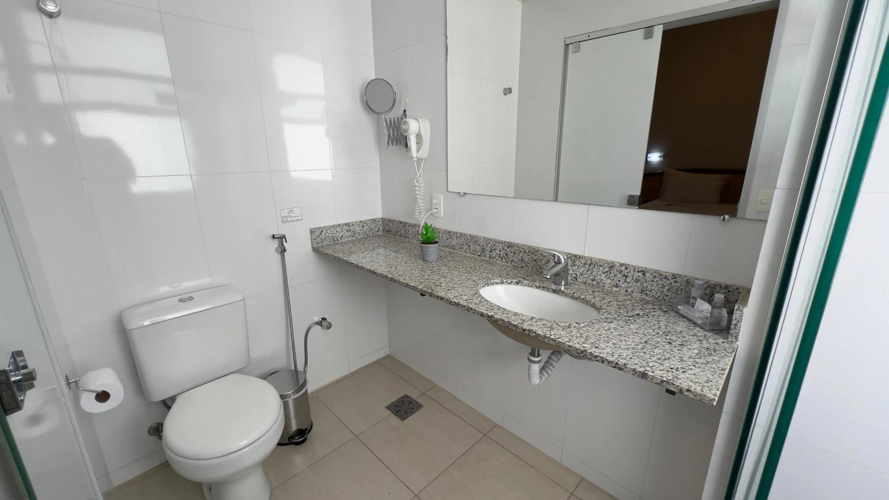 Toilet in Max Savassi Apart Service