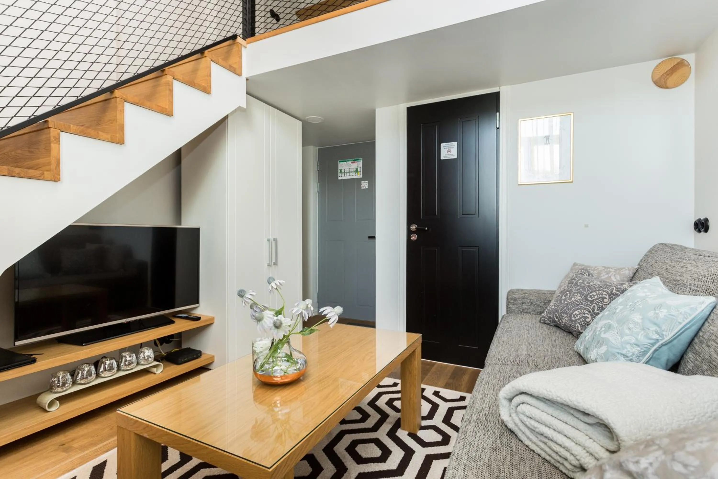 Photo of the whole room in Angleterre Apartments