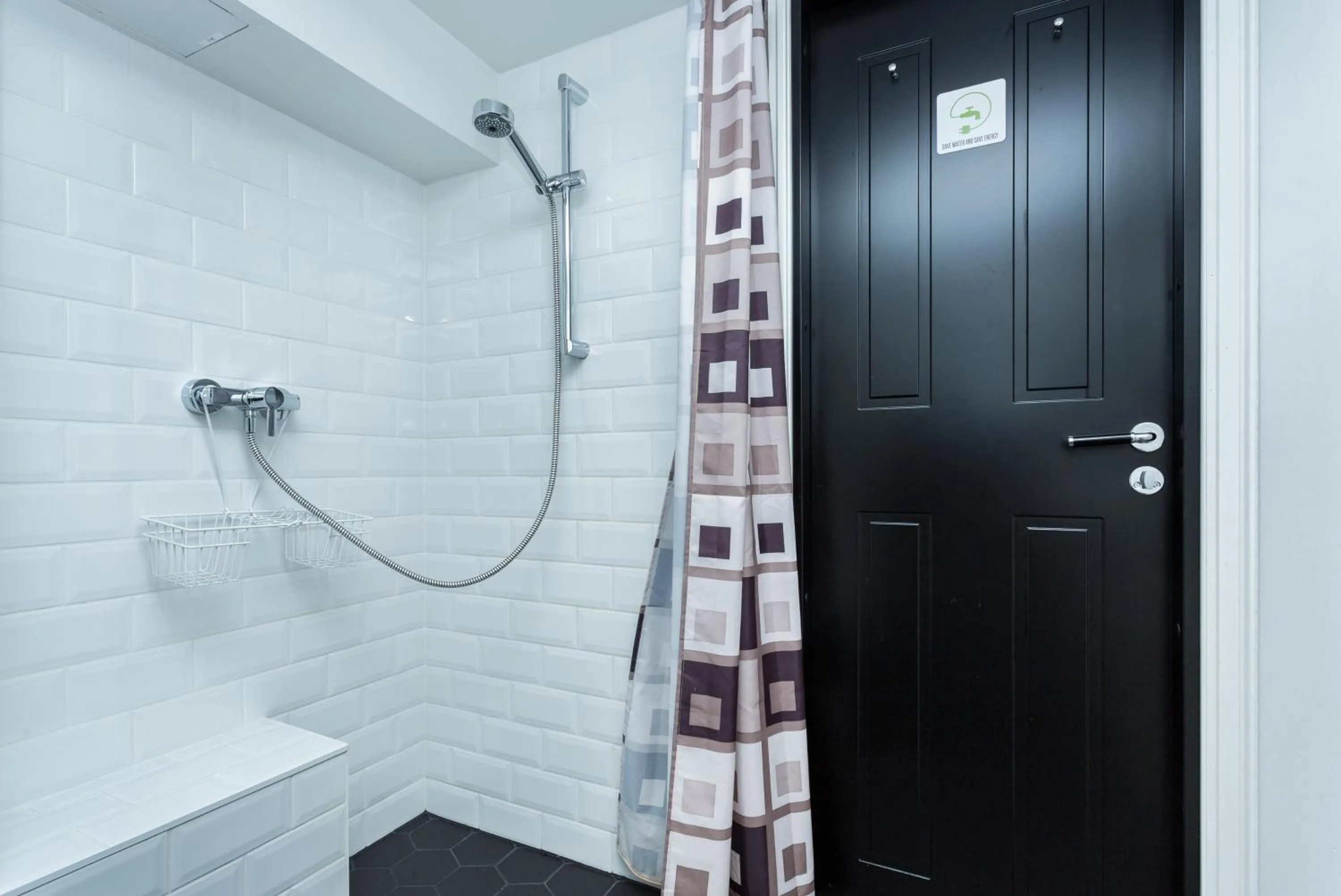 Photo of the whole room in Angleterre Apartments