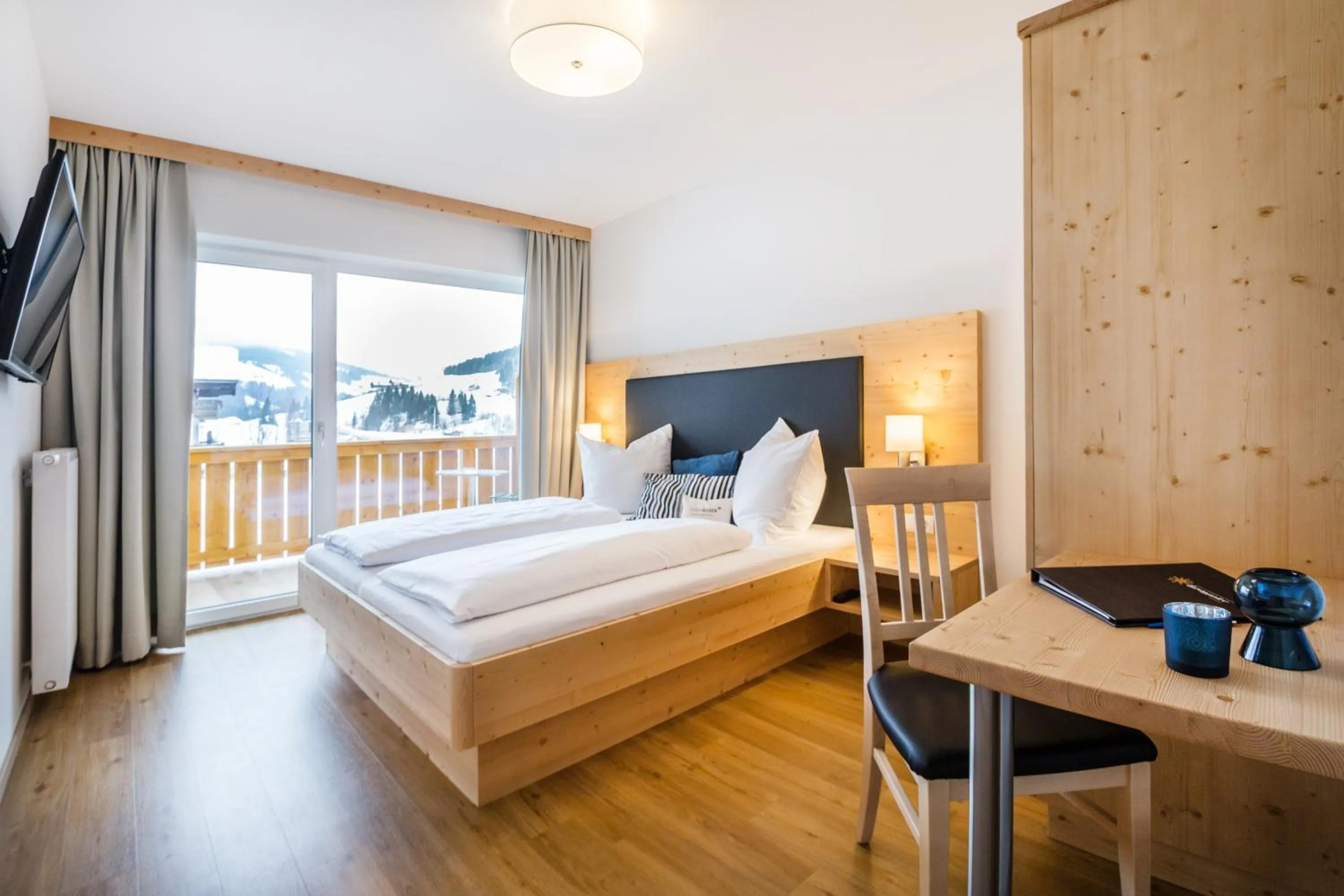 Bedroom, Bed in Familienhotel Botenwirt