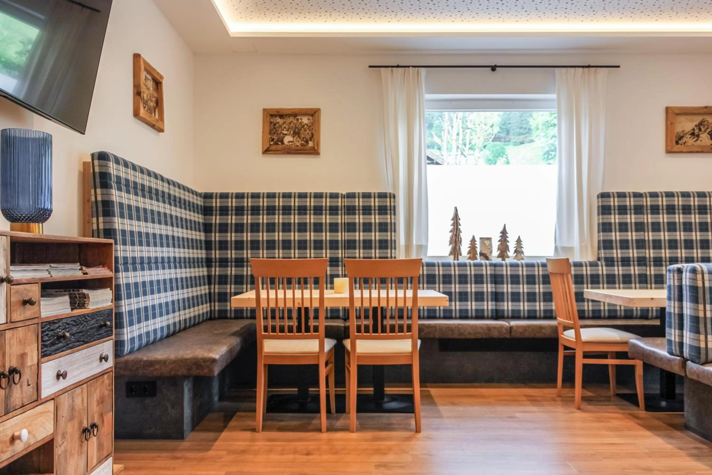 Restaurant/places to eat in Familienhotel Botenwirt