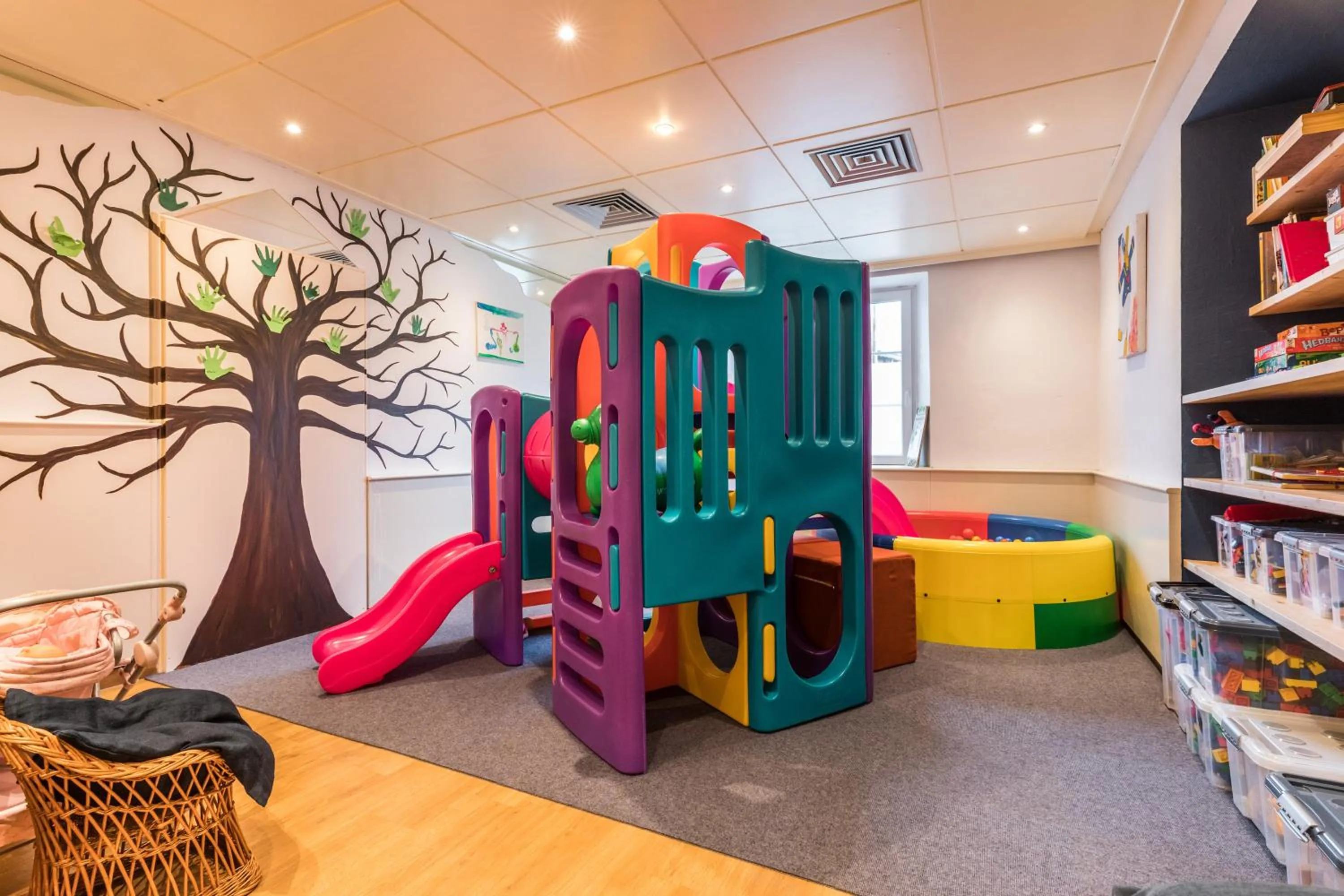 Game Room in Familienhotel Botenwirt