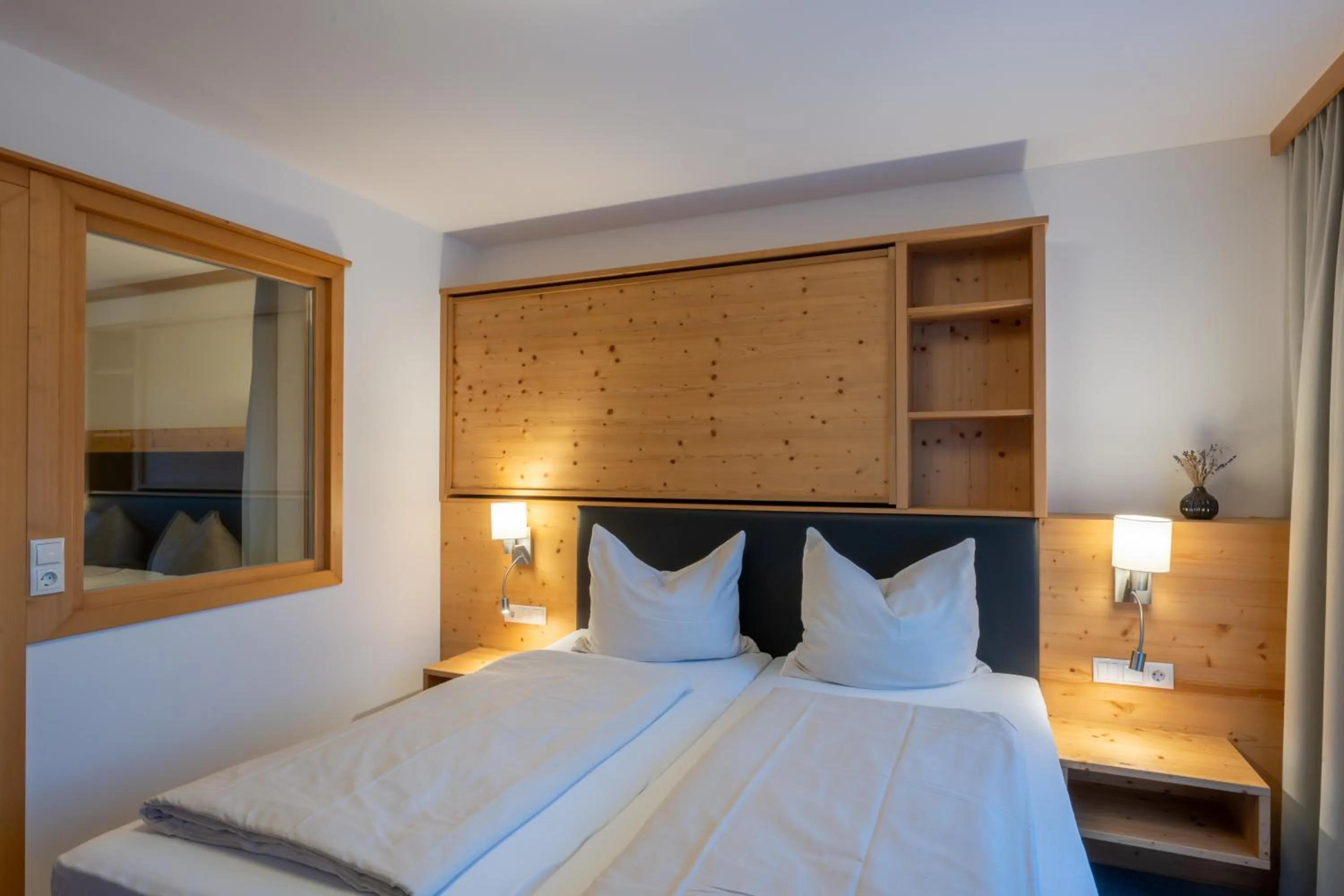 Photo of the whole room, Bed in Familienhotel Botenwirt