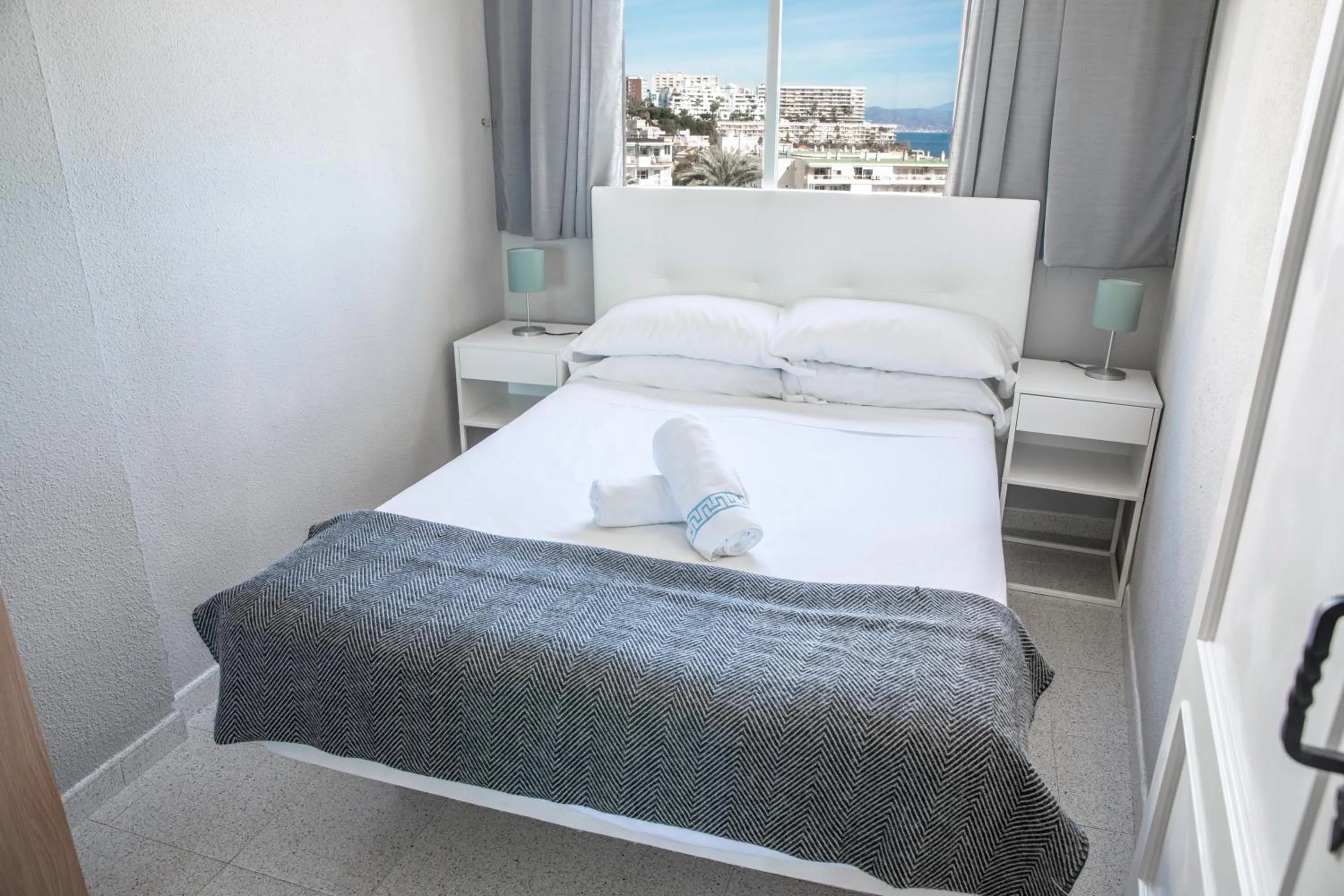 Bed in Palm Beach Club Apartamentos Carihuela