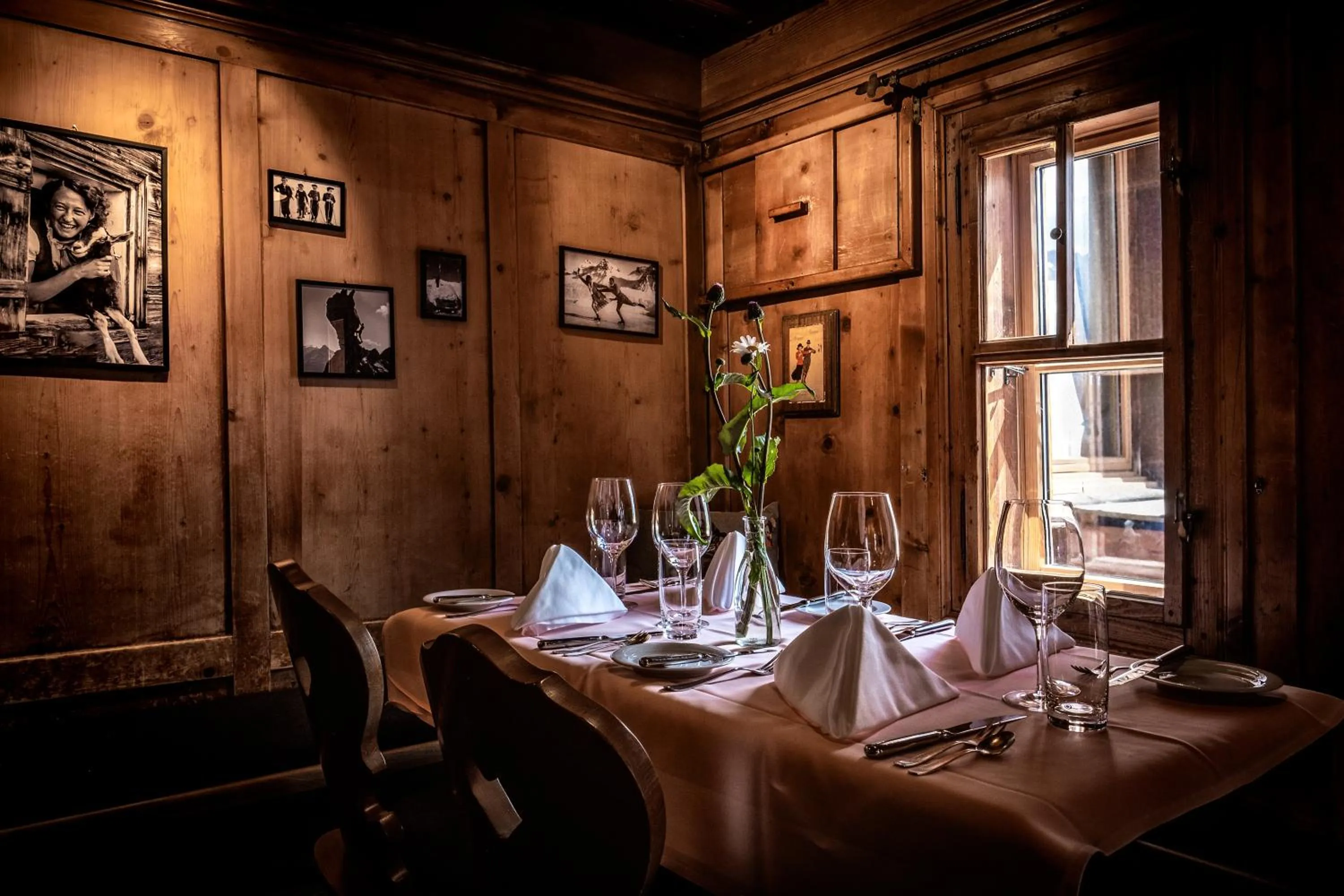 Restaurant/places to eat in Golf- & Sporthotel Hof Maran