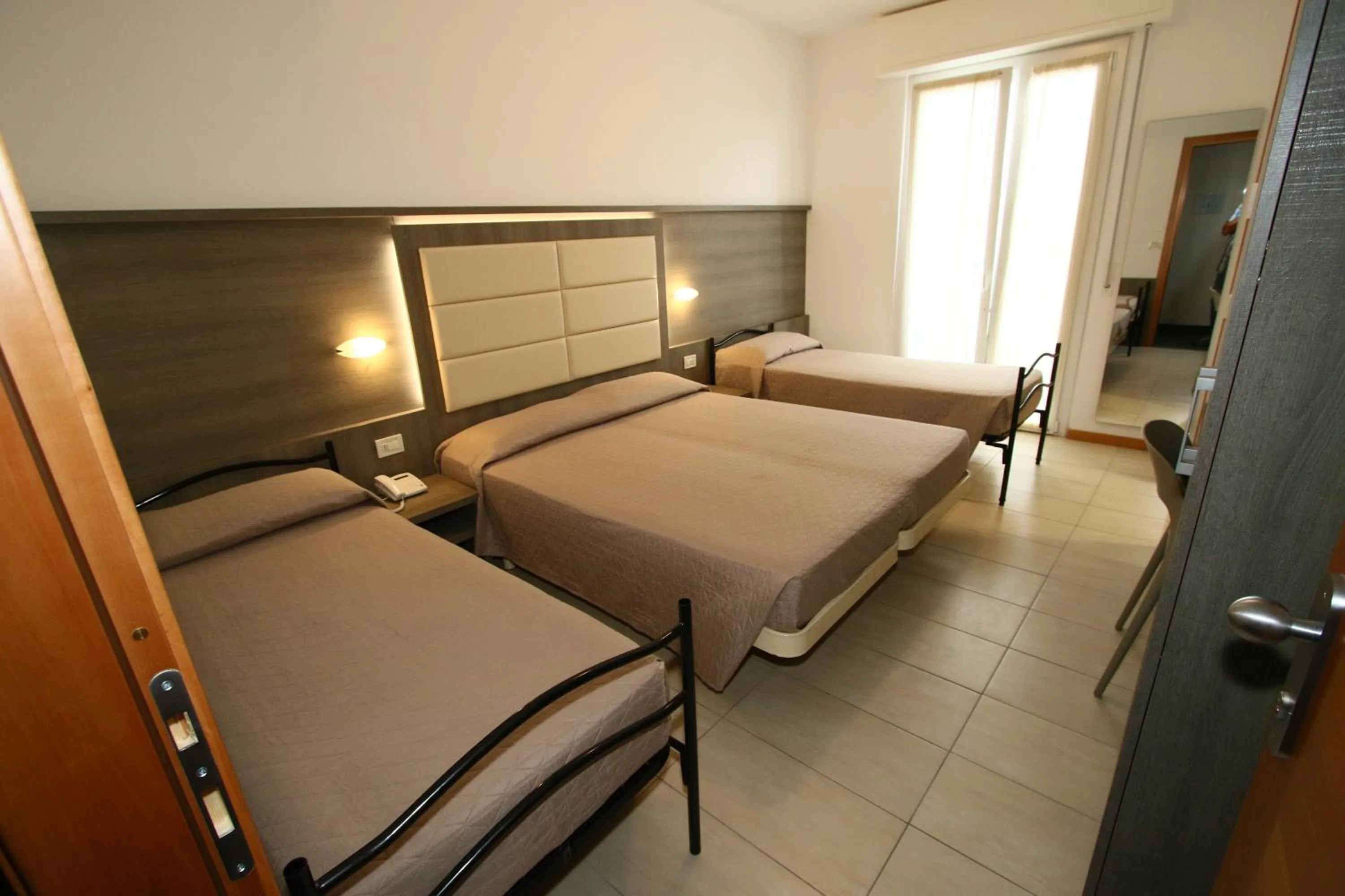 Bedroom, Bed in Hotel Boom