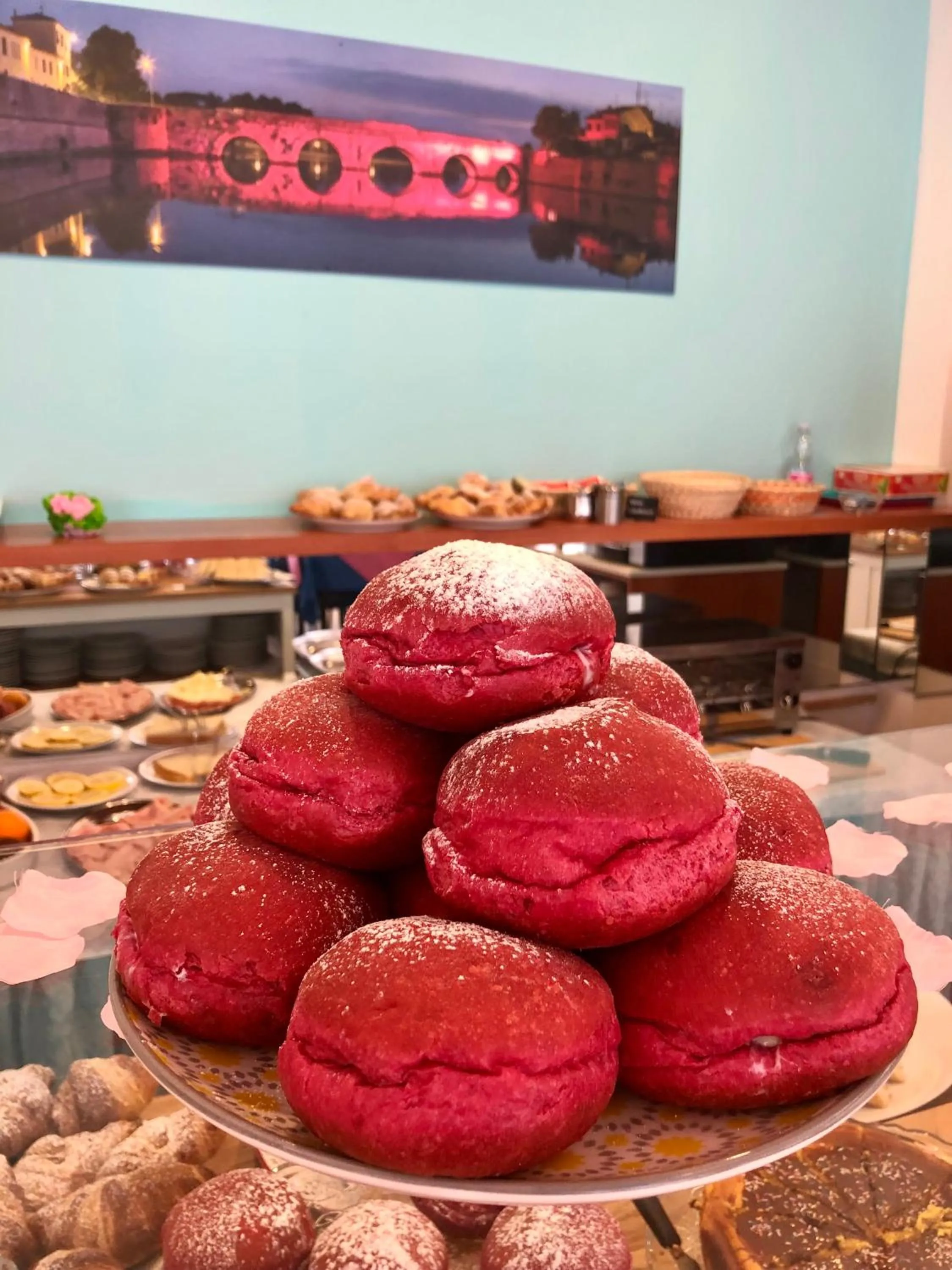 Breakfast in Hotel Boom