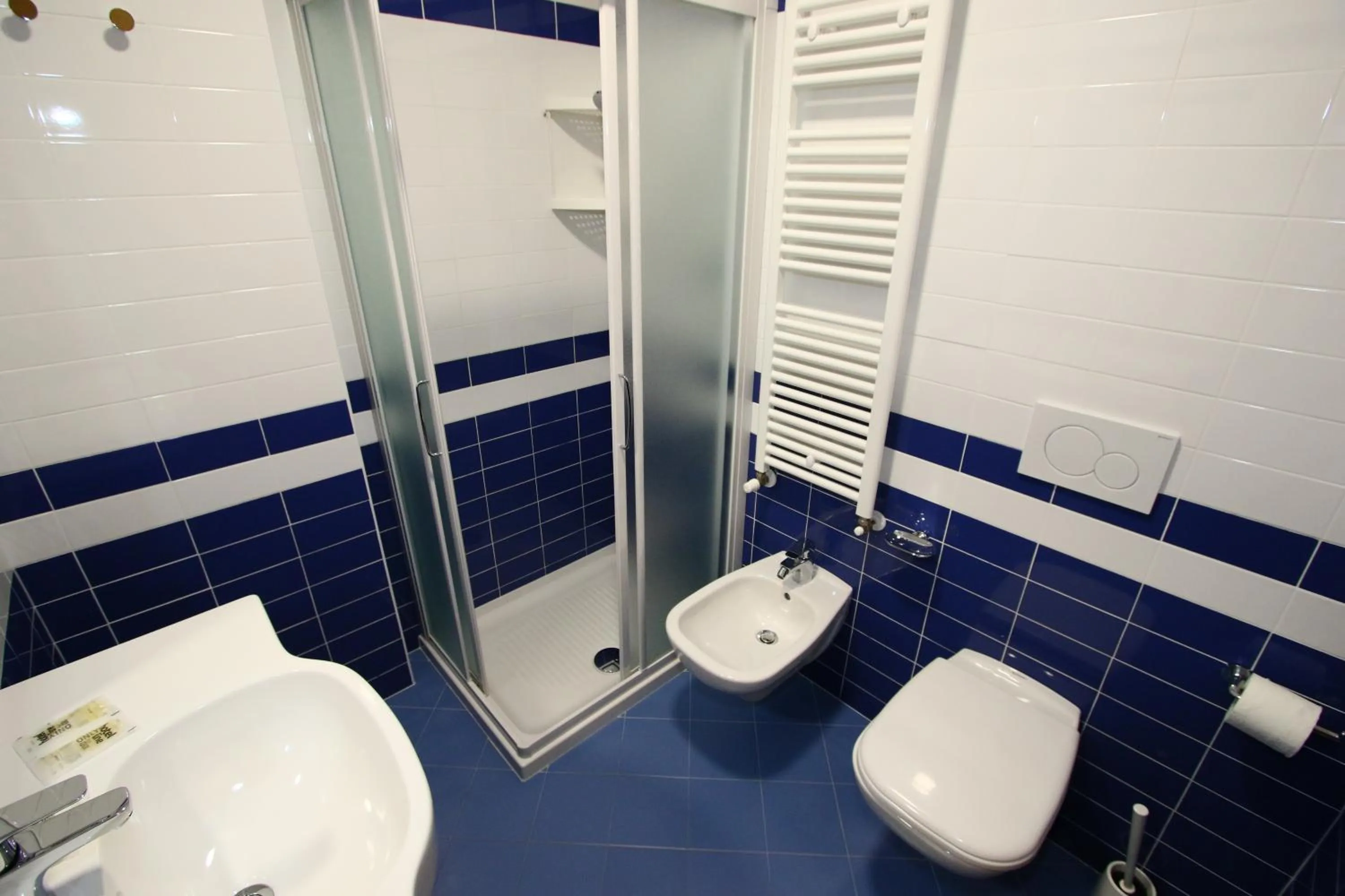 Bathroom in Hotel Boom