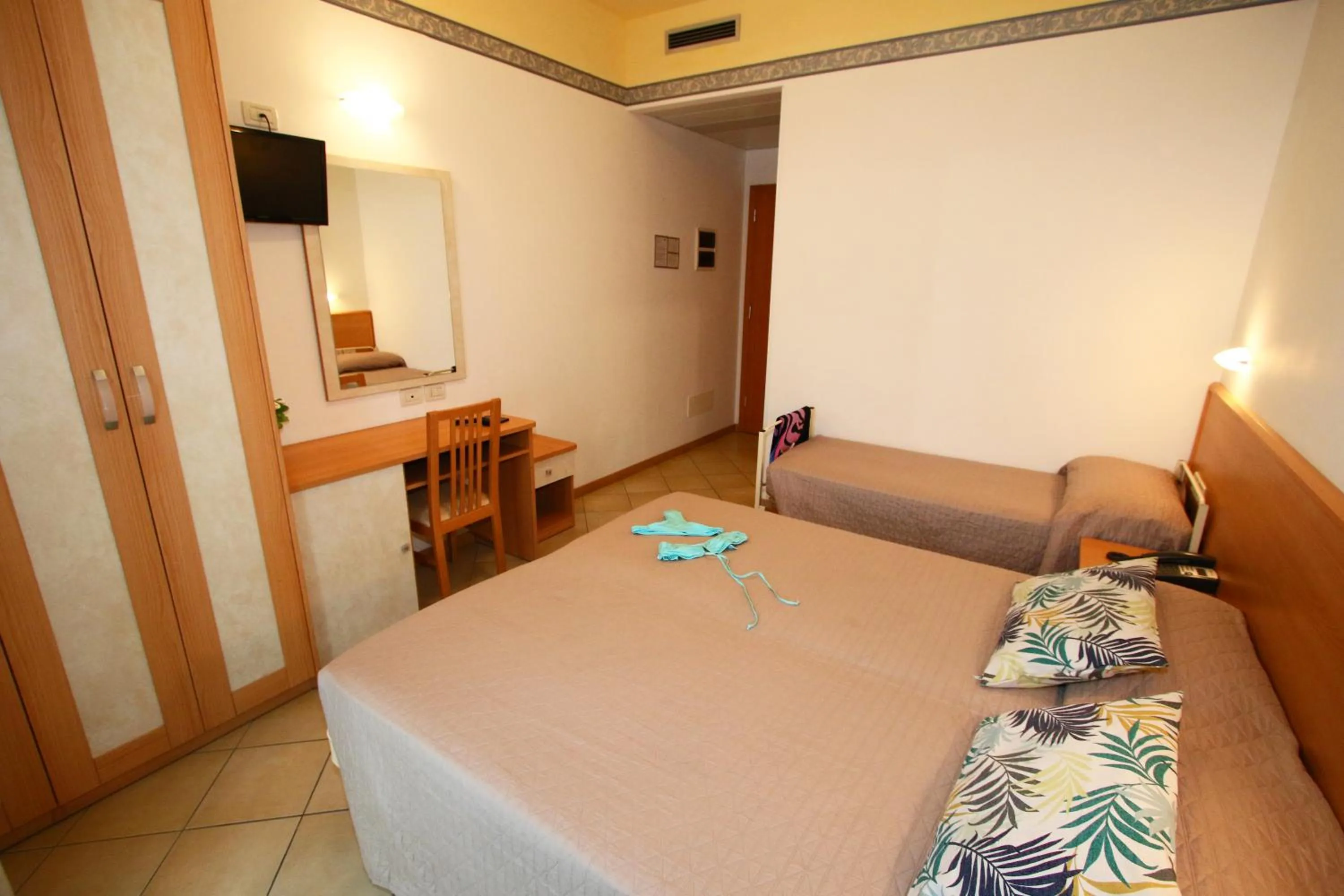 Bedroom, Bed in Hotel Boom