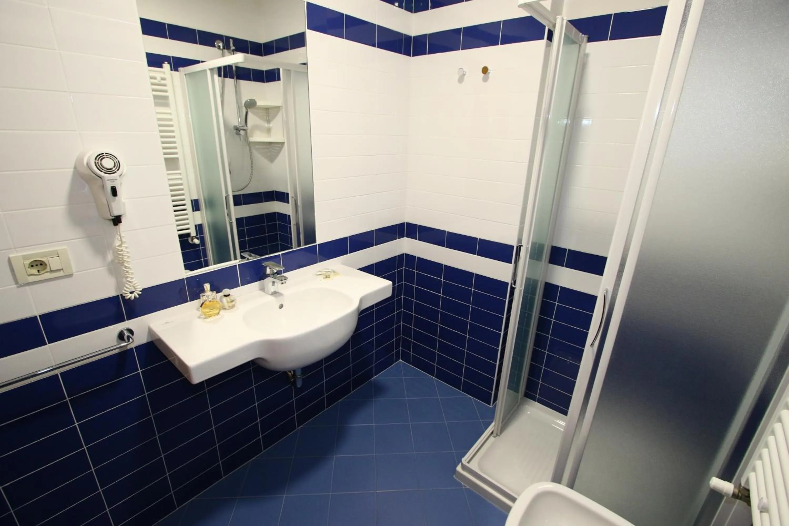 Bathroom in Hotel Boom