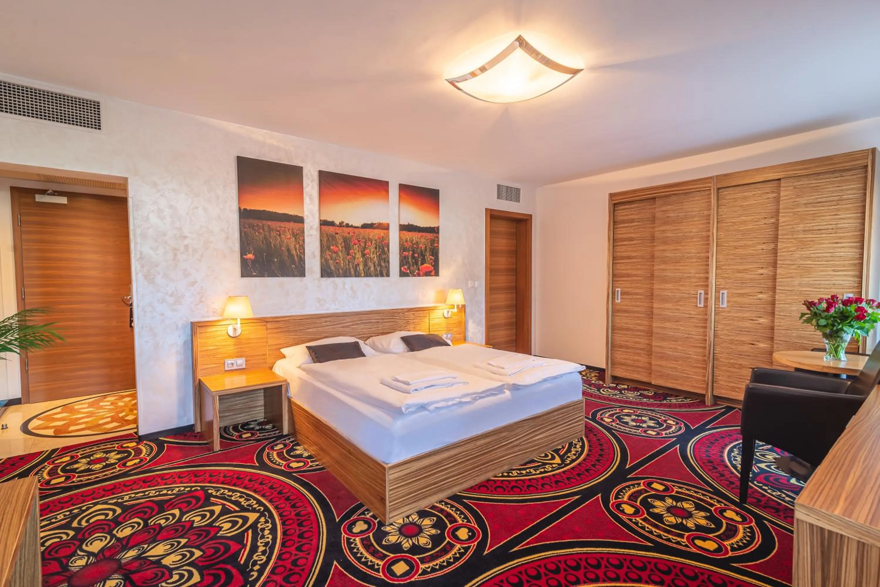 Bedroom, Bed in Casino & Hotel ADMIRAL Kozina