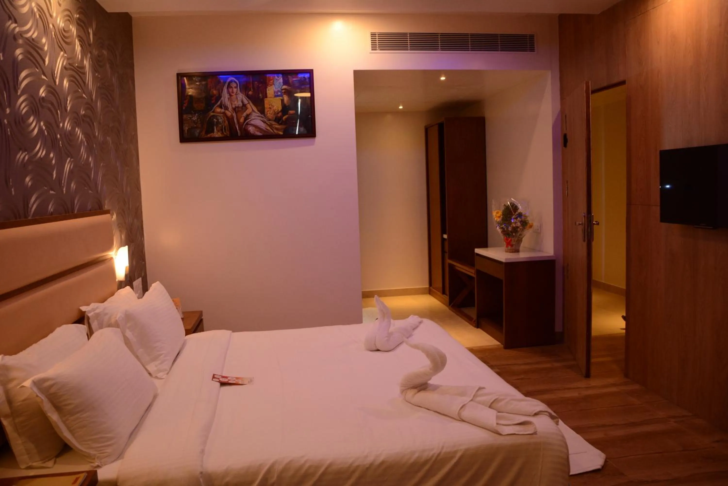 bunk bed, Bed in Kani Residency Hotel