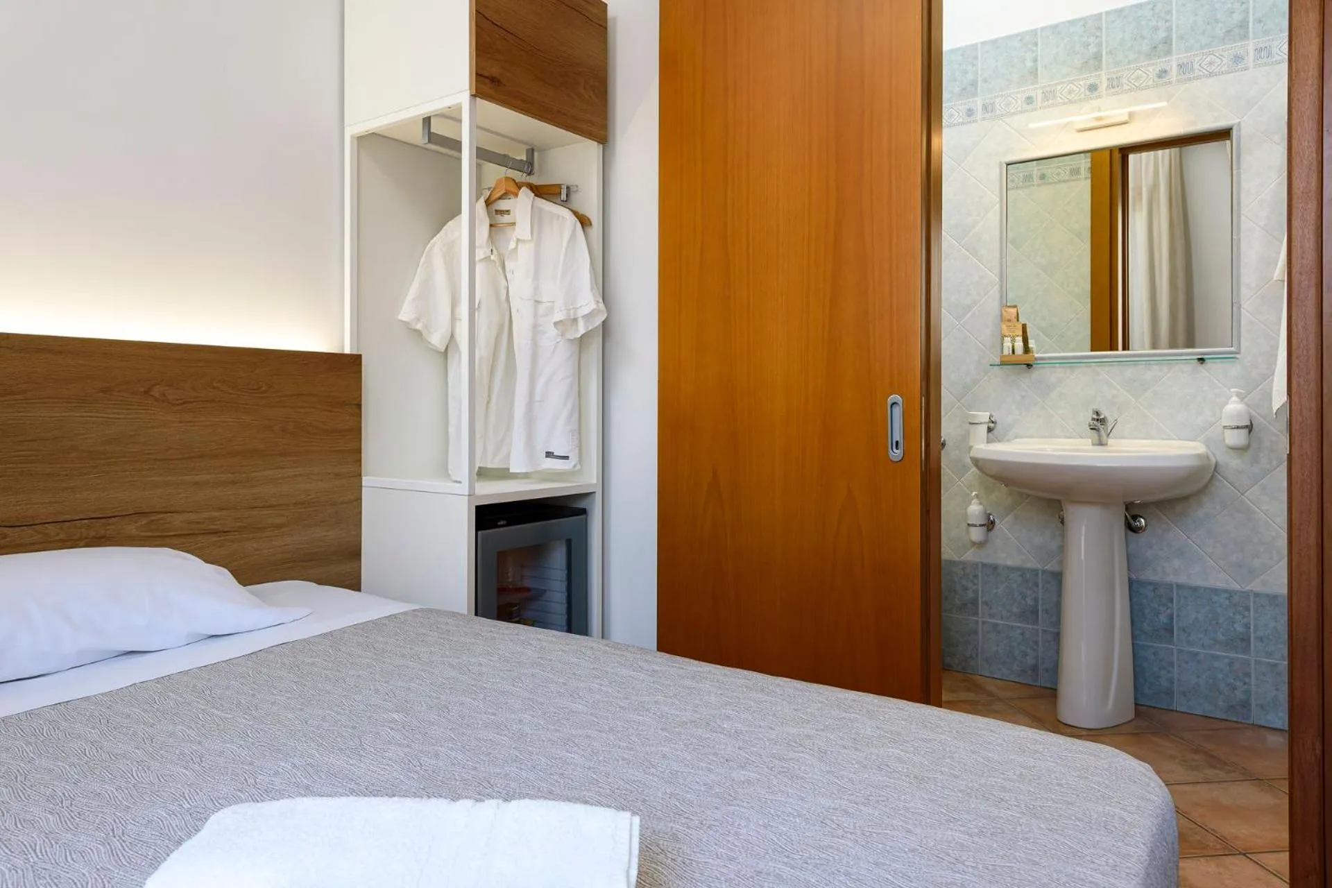 Bathroom, Bed in Sun Garden