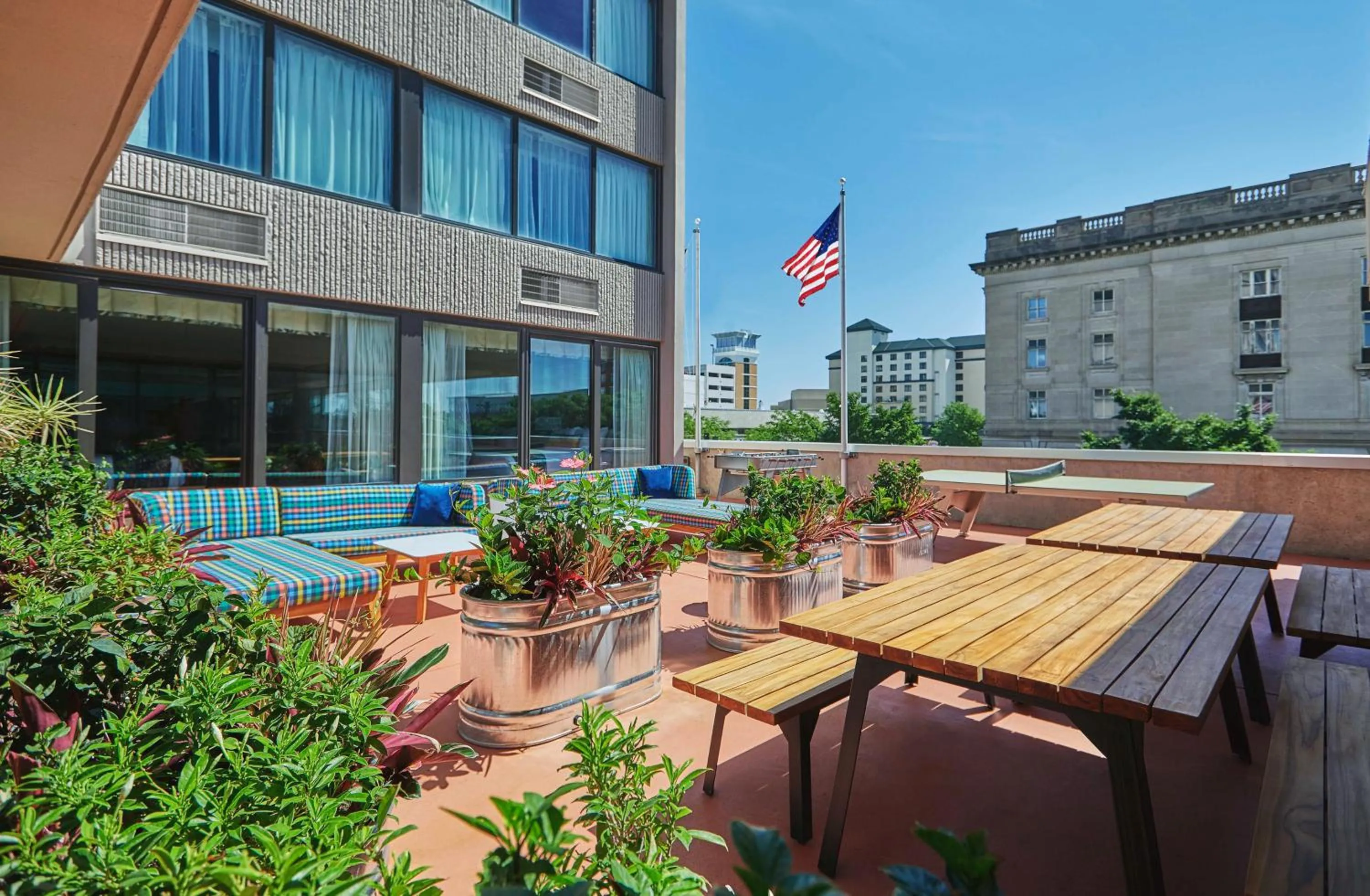 Pool view in Graduate by Hilton Lincoln