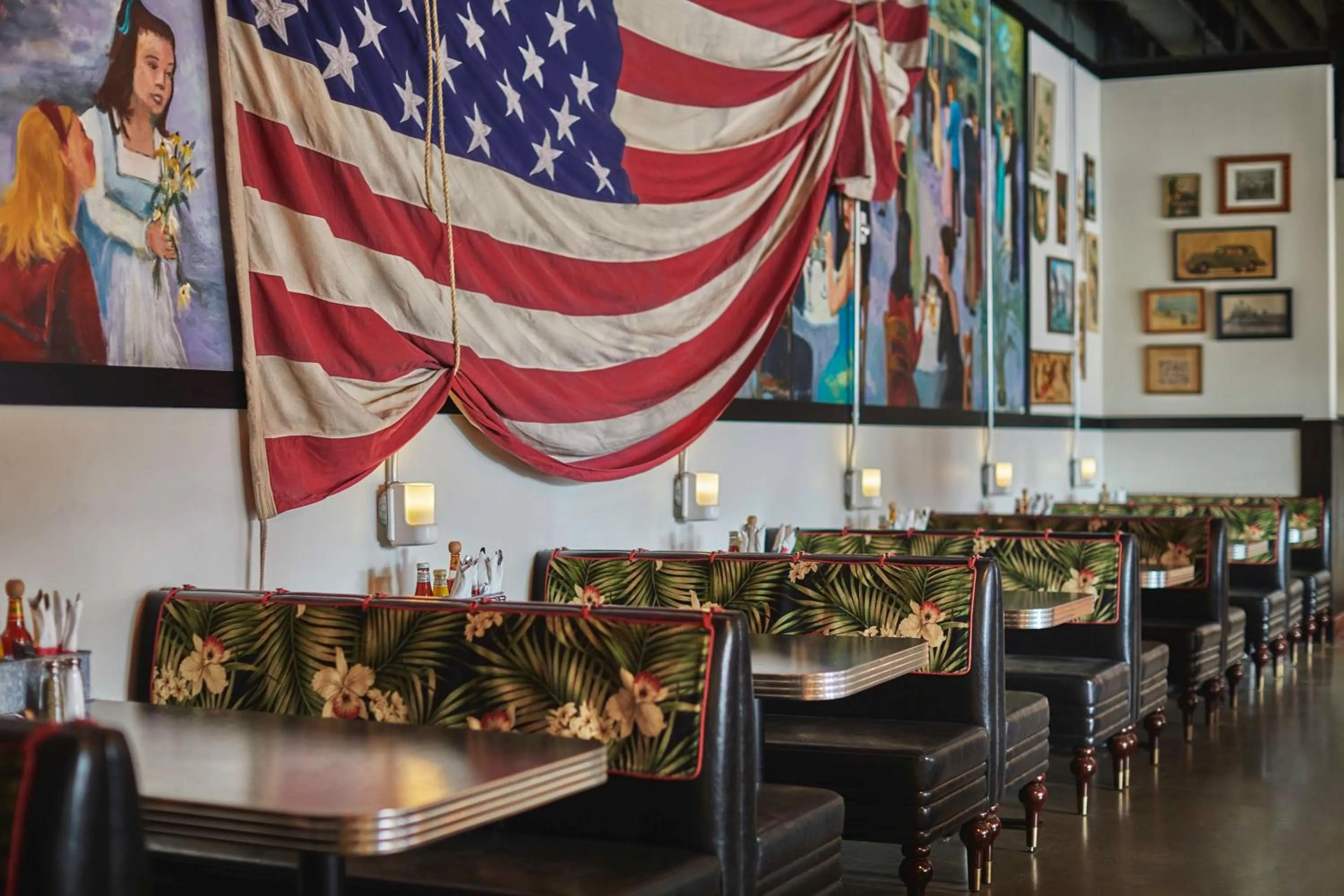 Restaurant/places to eat in Graduate by Hilton Lincoln